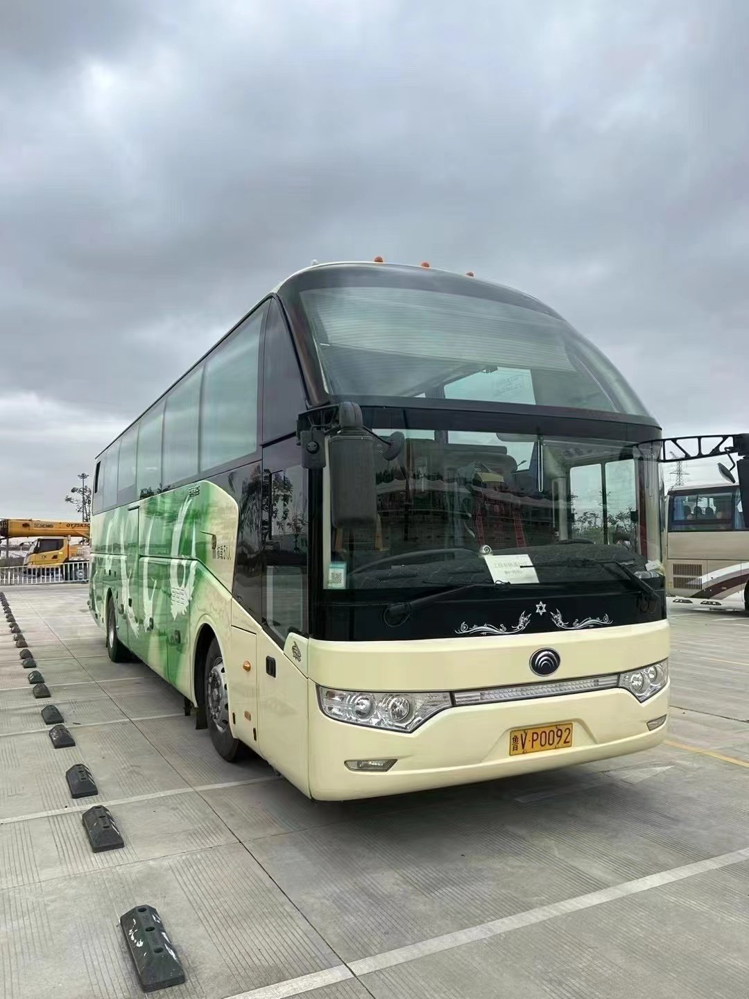 Good Quality Yutong 51-53 Seats Luxury Coach Bus Rear Engine 12 Meters Luxury Long Distance Bus for Sale Second Hand Bus Coach