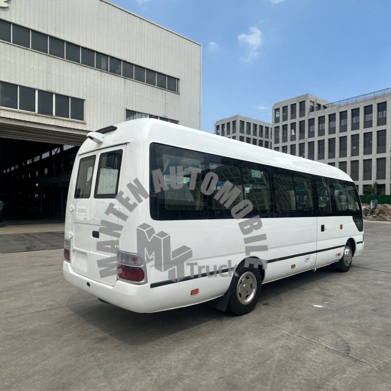 16 24 Seats Coach Bus Diesel Engine Bus for Long Distance