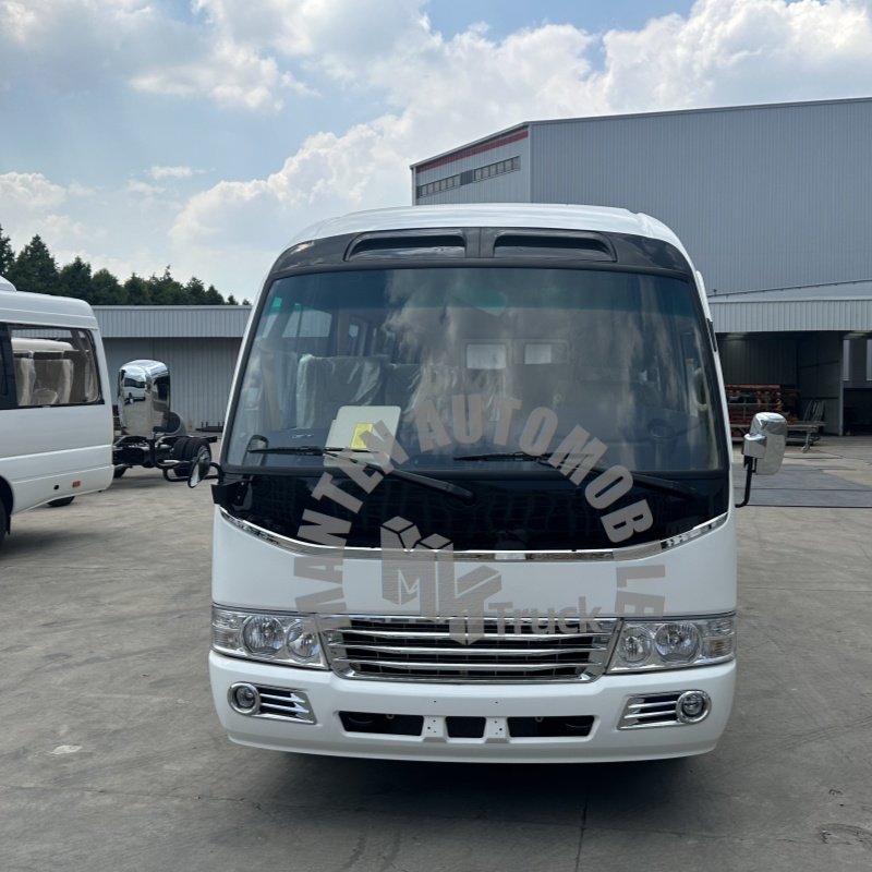 16 24 Seats Coach Bus Diesel Engine Bus for Long Distance