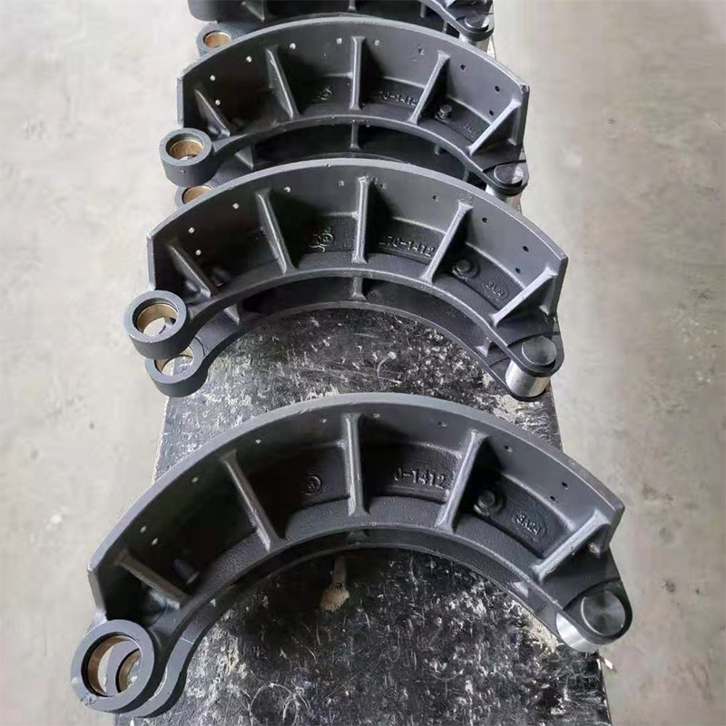Truck Spare Parts Heavy Duty Brake Shoe 4515 Parts Truck