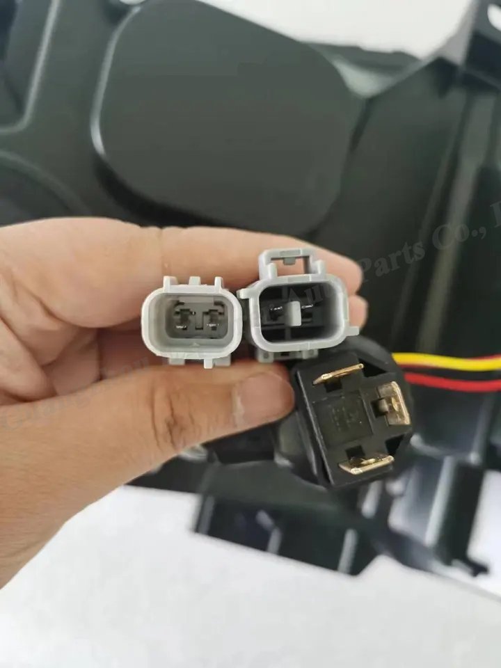 PICK-UP BULL Plastic Led Headlights for Hiace Bus Accessories 2014-2018 Auto Lighting System for Hiace Headlight