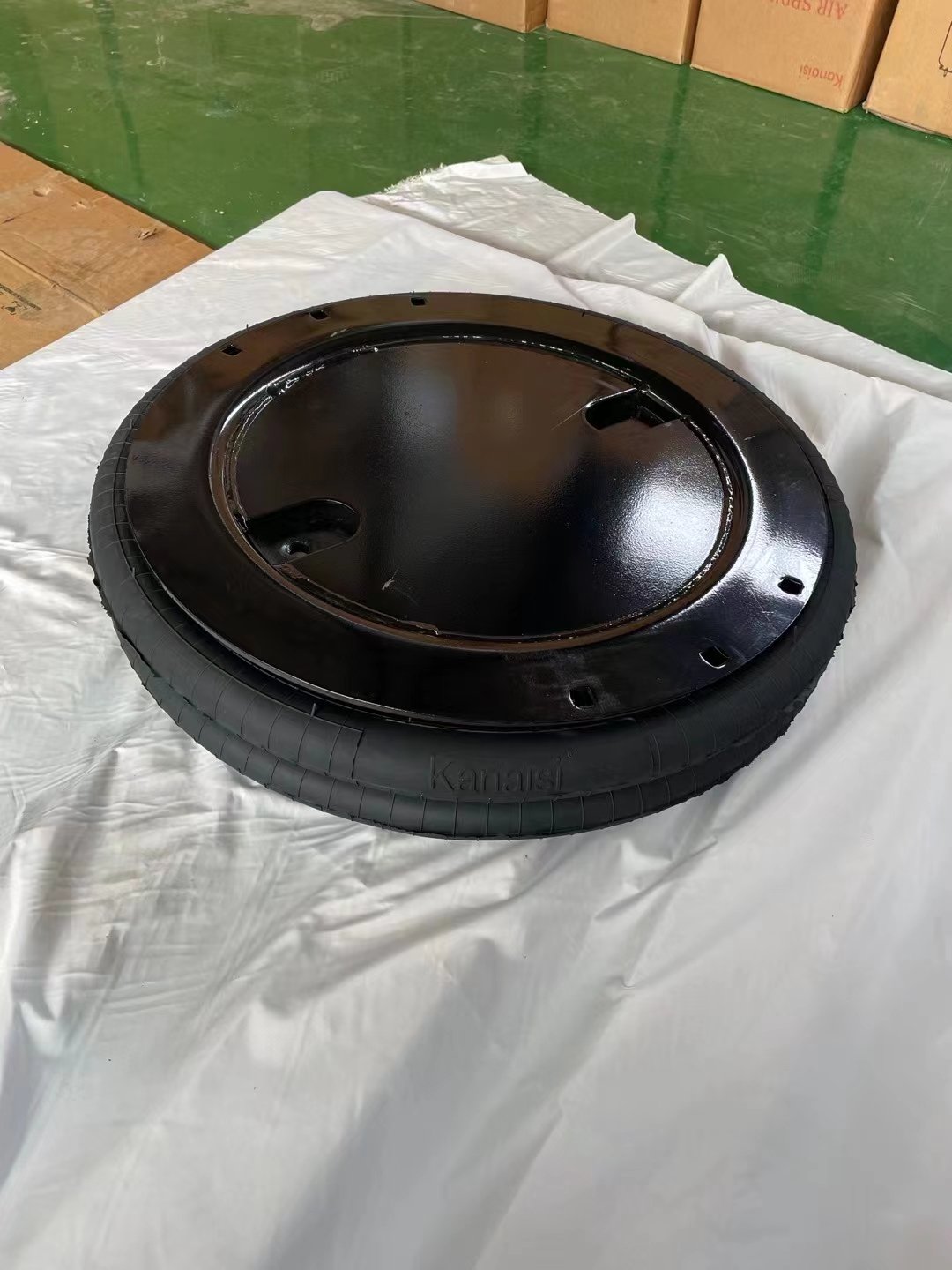 Factory Hot Sale Bus Accessories High Performance Rubber Suspension Air Spring and Damping Spring for Volvo Bus Oem 945