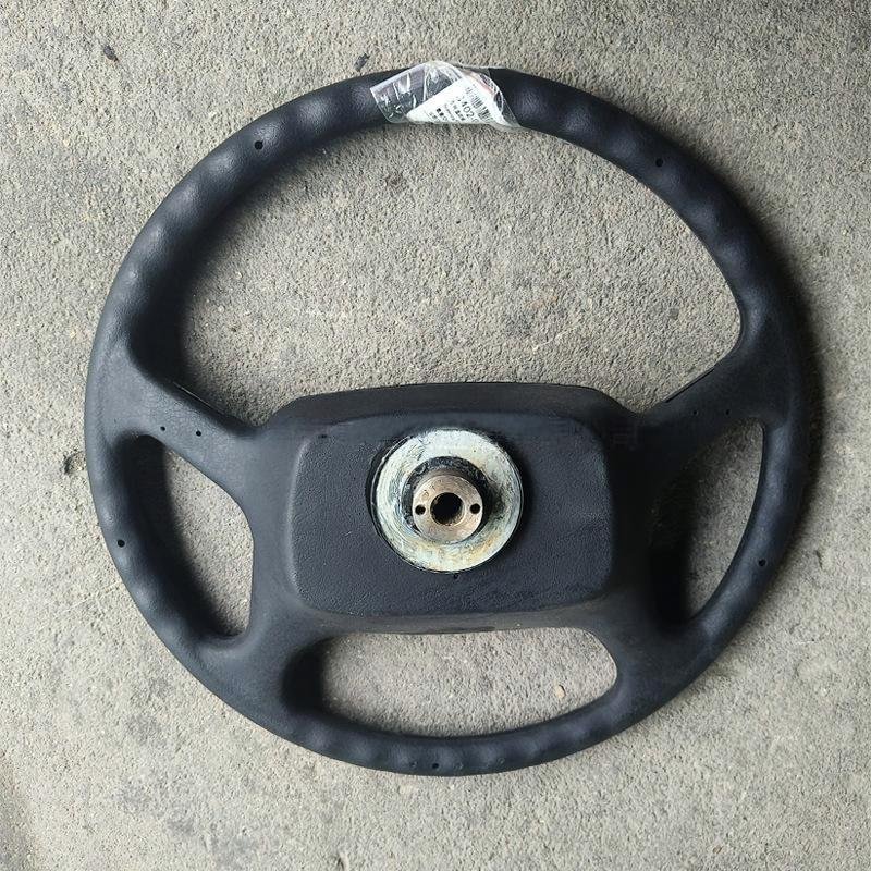 Daewoo Classic Steering Wheel Bus Parts Used or New Condition Accessories for King Long Bus for Sale