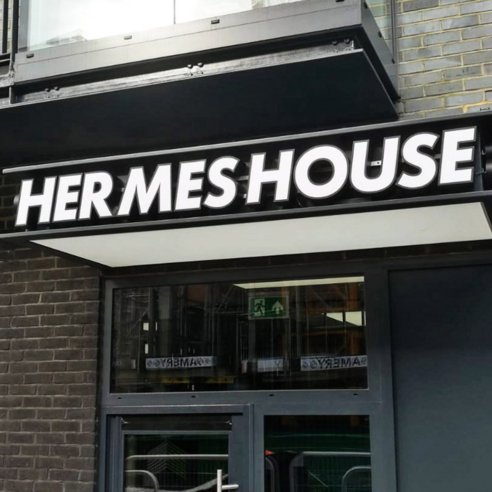 2024 Custom Advertising 3D Acrylic Illuminated Sign Manufacture Big Letters LED Light Bases Electronic Store Front Signs