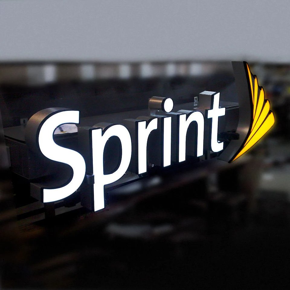 2024 Custom Advertising 3D Acrylic Illuminated Sign Manufacture Big Letters LED Light Bases Electronic Store Front Signs