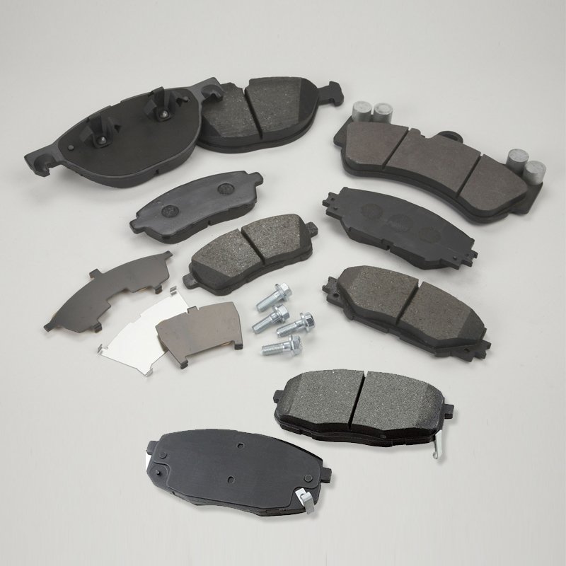 Auto Part Ceramic/Semi Metallic Brake Pad Pastillas De Freno Ceremica Auto Brake Pad Manufacturer