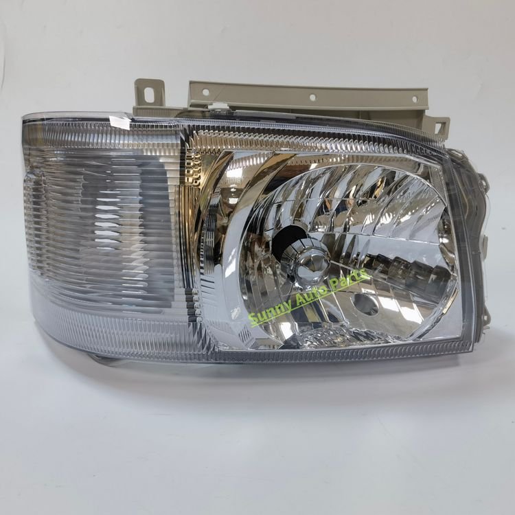 GZSAP Hiace Car Rear Light Tail Lamp Head Light for Toyota Bus Vans Body Kits