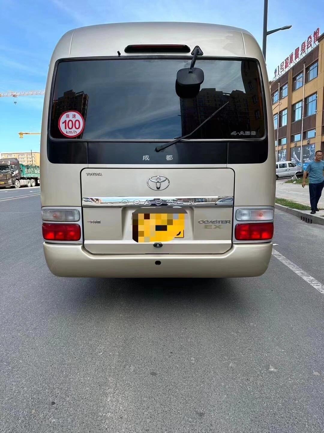 2018 Toyota Coaster Bus Best Selling Diesel Manual Transmission RHD Steering Front Engine 4L Capacity Used Coaster China Sale