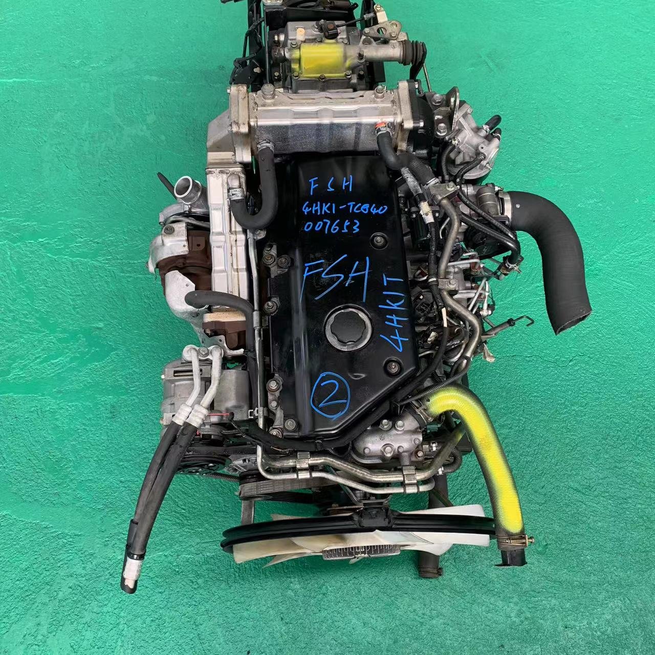 Original Used Engine diesel 4HK1 for Isuzu Truck Bus 700P Application