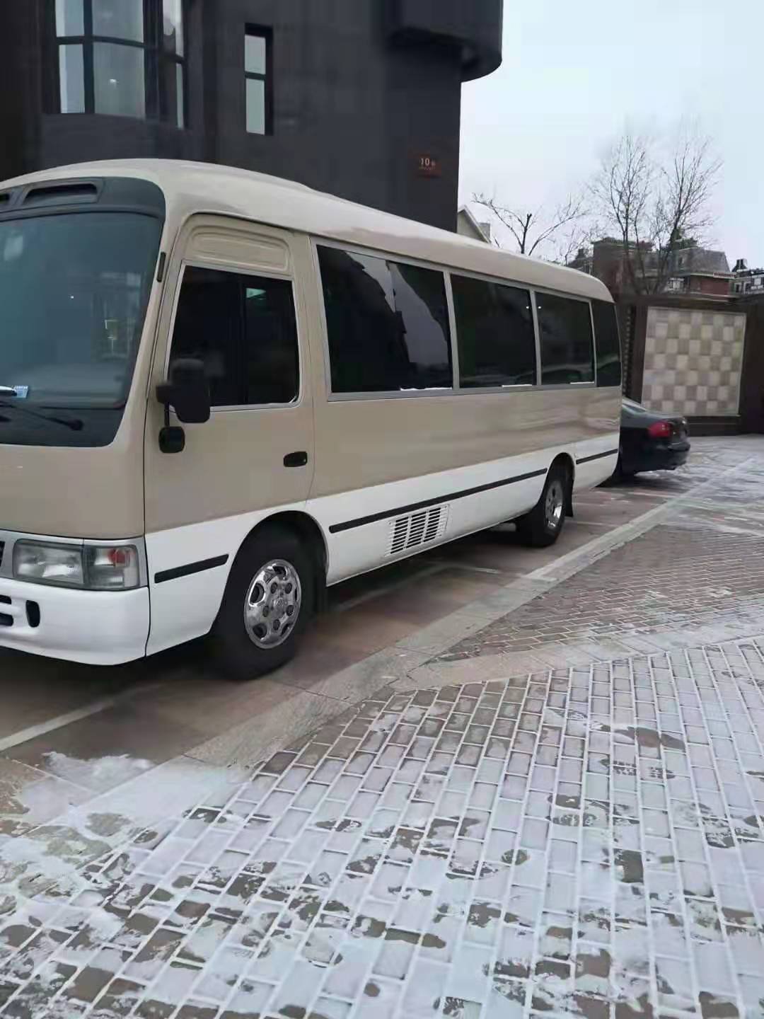 toyota coaster coach Bus with Left Hand Drive 30 Seats Bus Used Car in Cheap Price Manual 1hz Engine diesel coach Passenger Bus