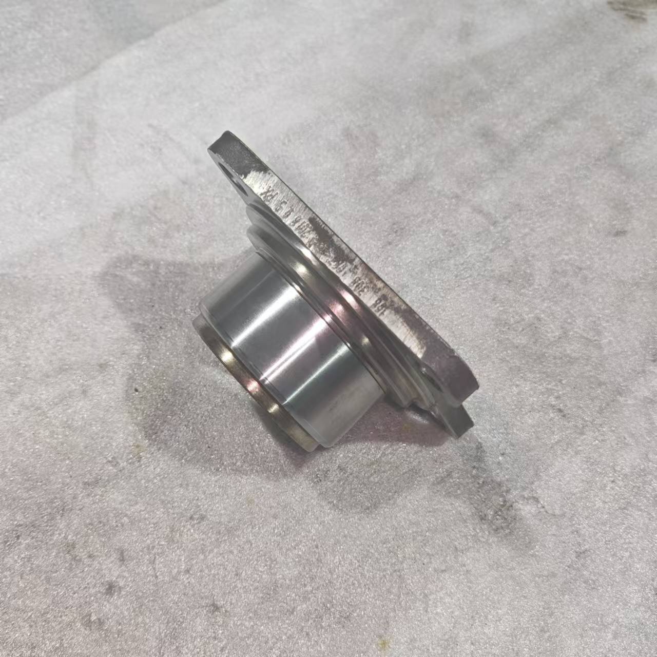 High-Performance Two-Axle Flange Auto Engine Truck Transmission Systems New S6-80 S6-100 Transmission Output Flange 108308083