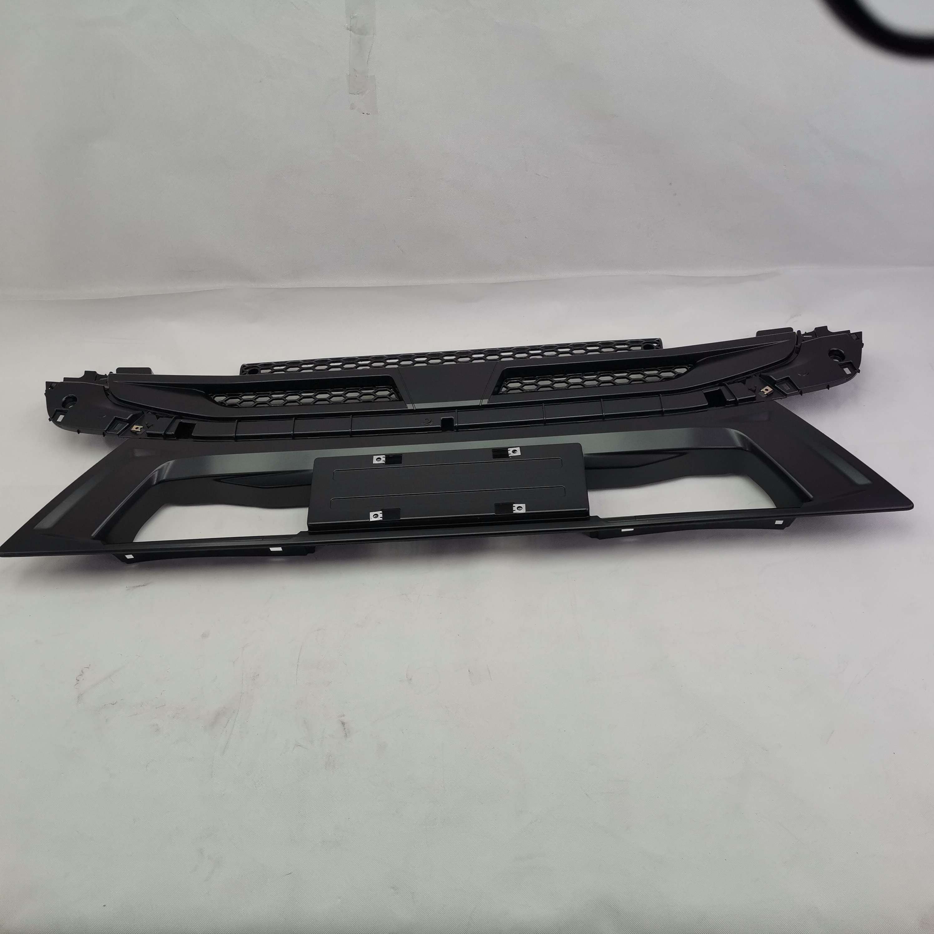 Foton Truck Parts Bumper Grille FM483100000101-AM0122