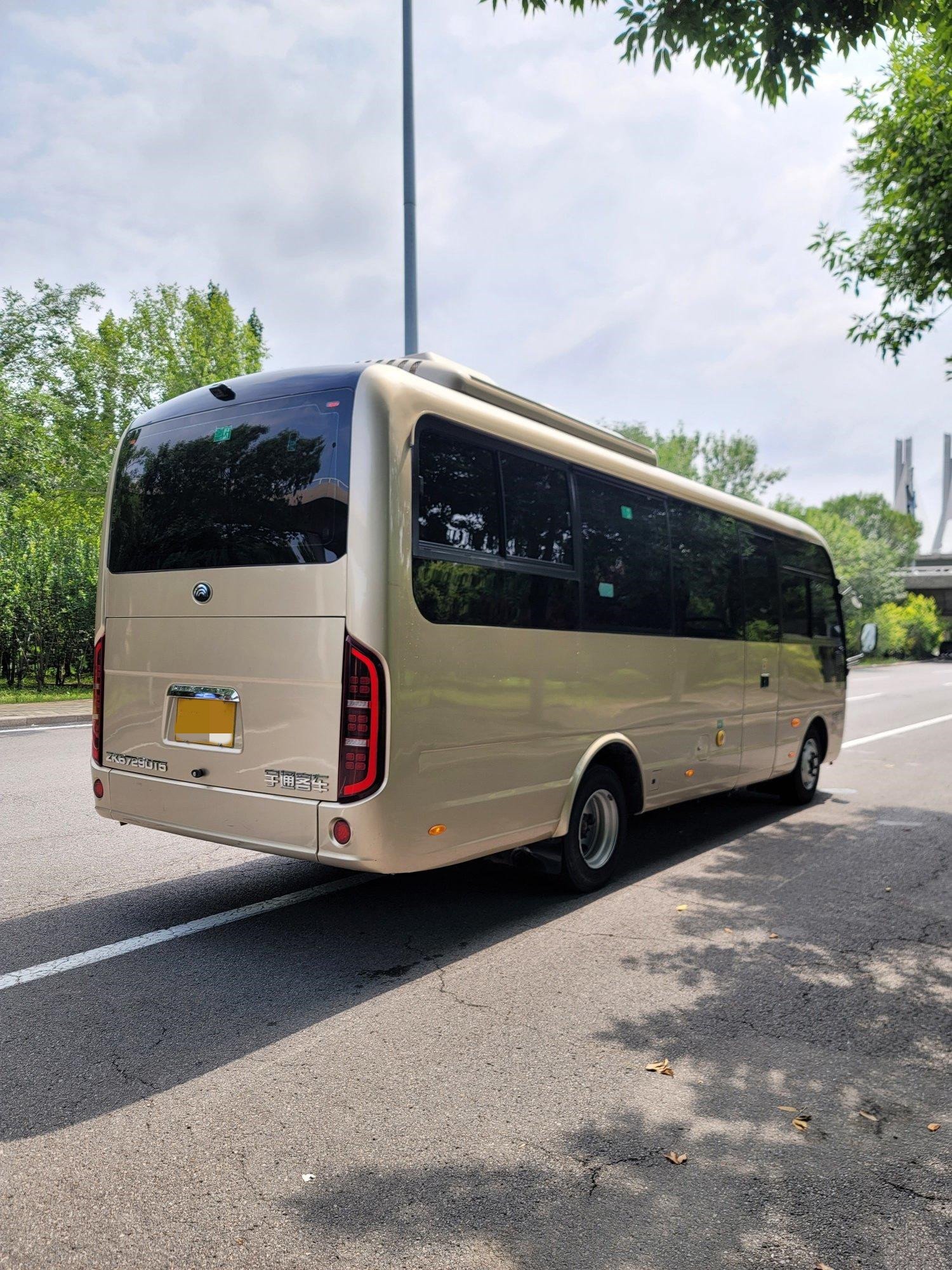 Promotion Yutong Bus Right Hand Drive Youtong 30 Seater Luxury City Buses Front Engine Coaches Second Hand Auto Bus for Sale