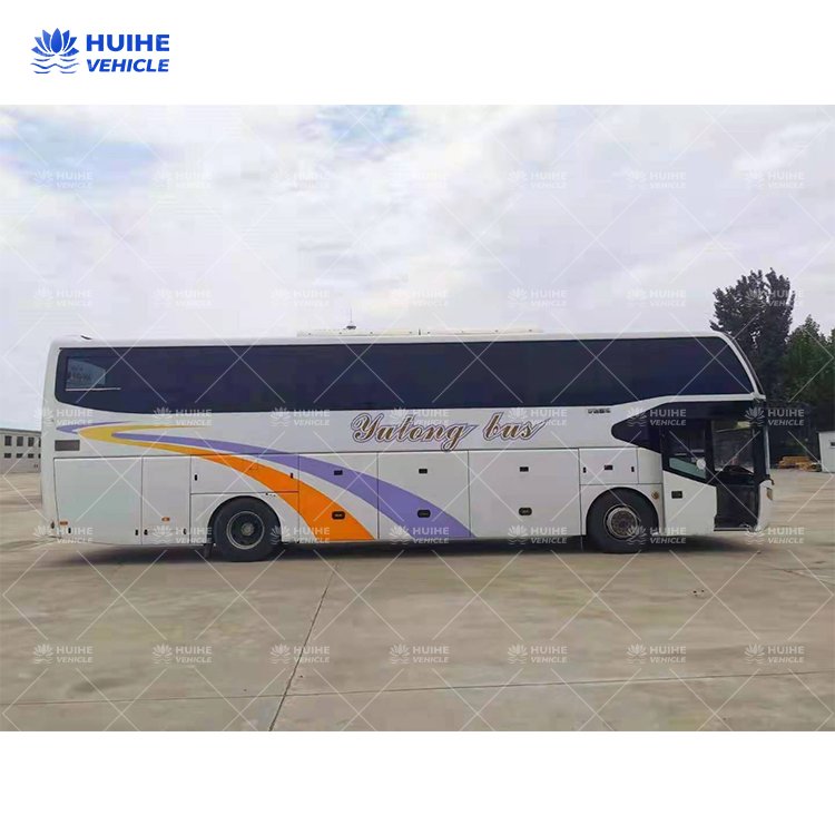 Used 30-Seater Yontong Youtong Coach Bus in China Diesel Fuel Manual Transmission Cheap Right Hand Drive