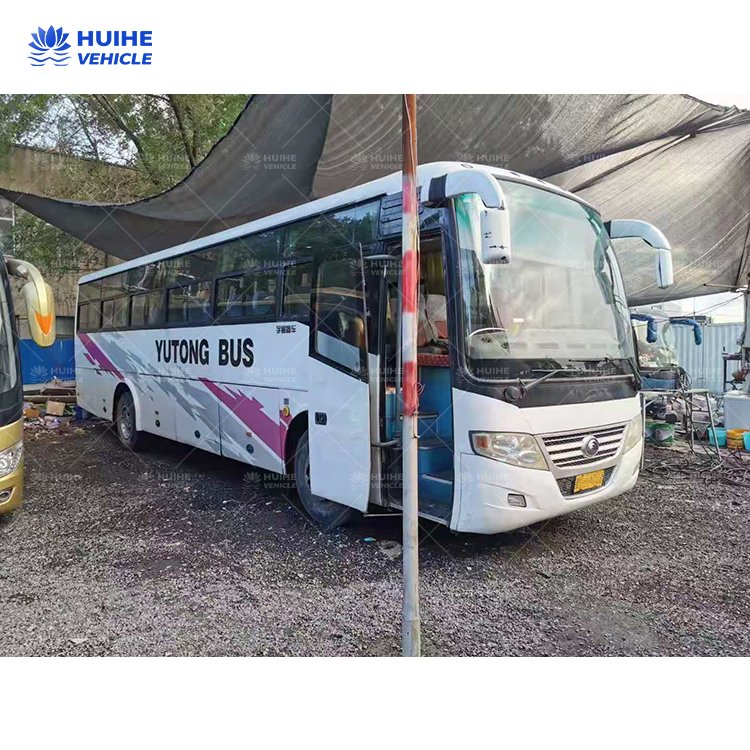 Used 30-Seater Yontong Youtong Coach Bus in China Diesel Fuel Manual Transmission Cheap Right Hand Drive