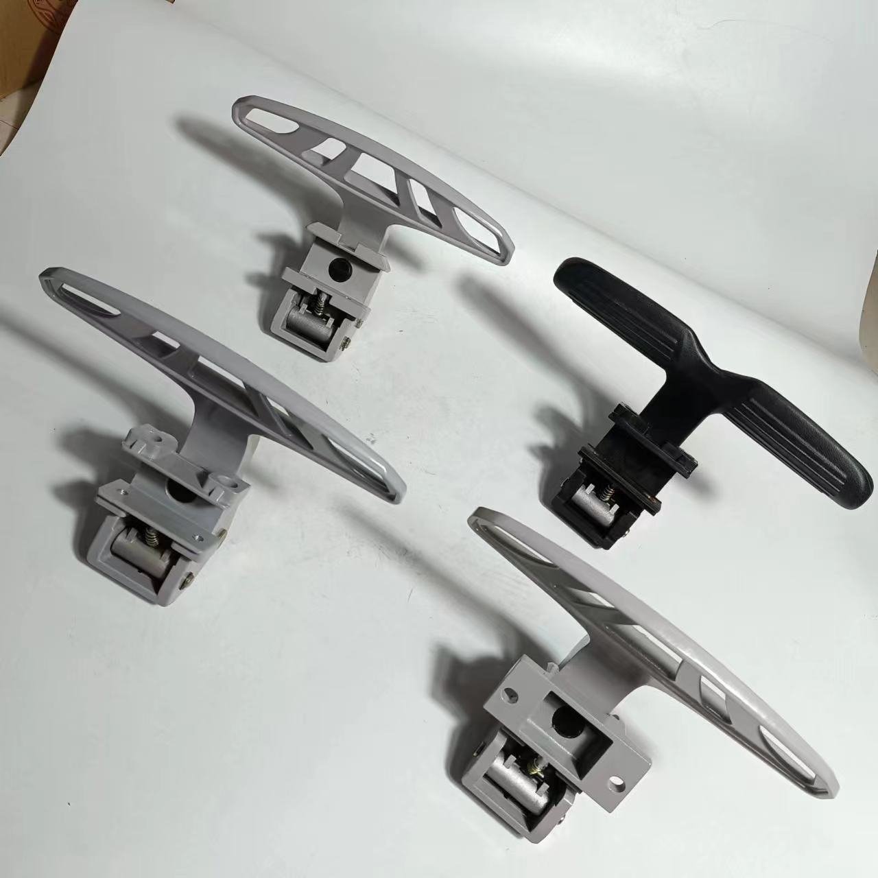 High Quality New Bus Accessories Pedal Seat Footrest for Yutong Bus Used in Bus Seat Parts