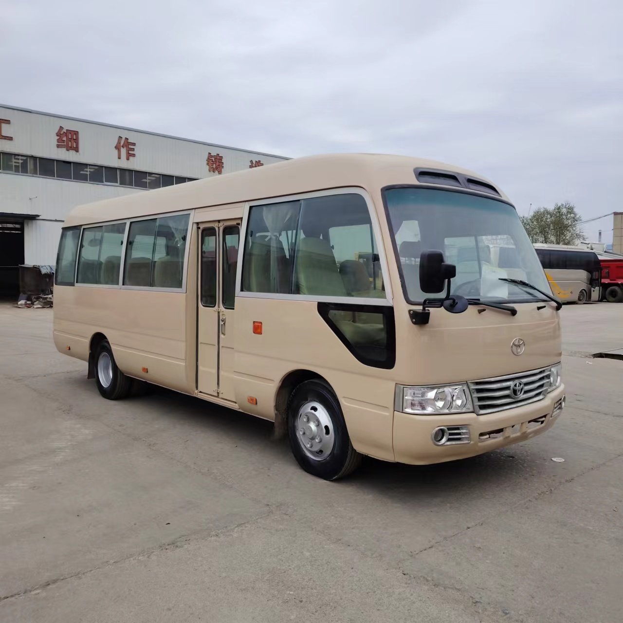 Customized Used Toyota Coaster 2020 30 Seater Bus Second Hand Toyota Coaster Mini Bus for Sale
