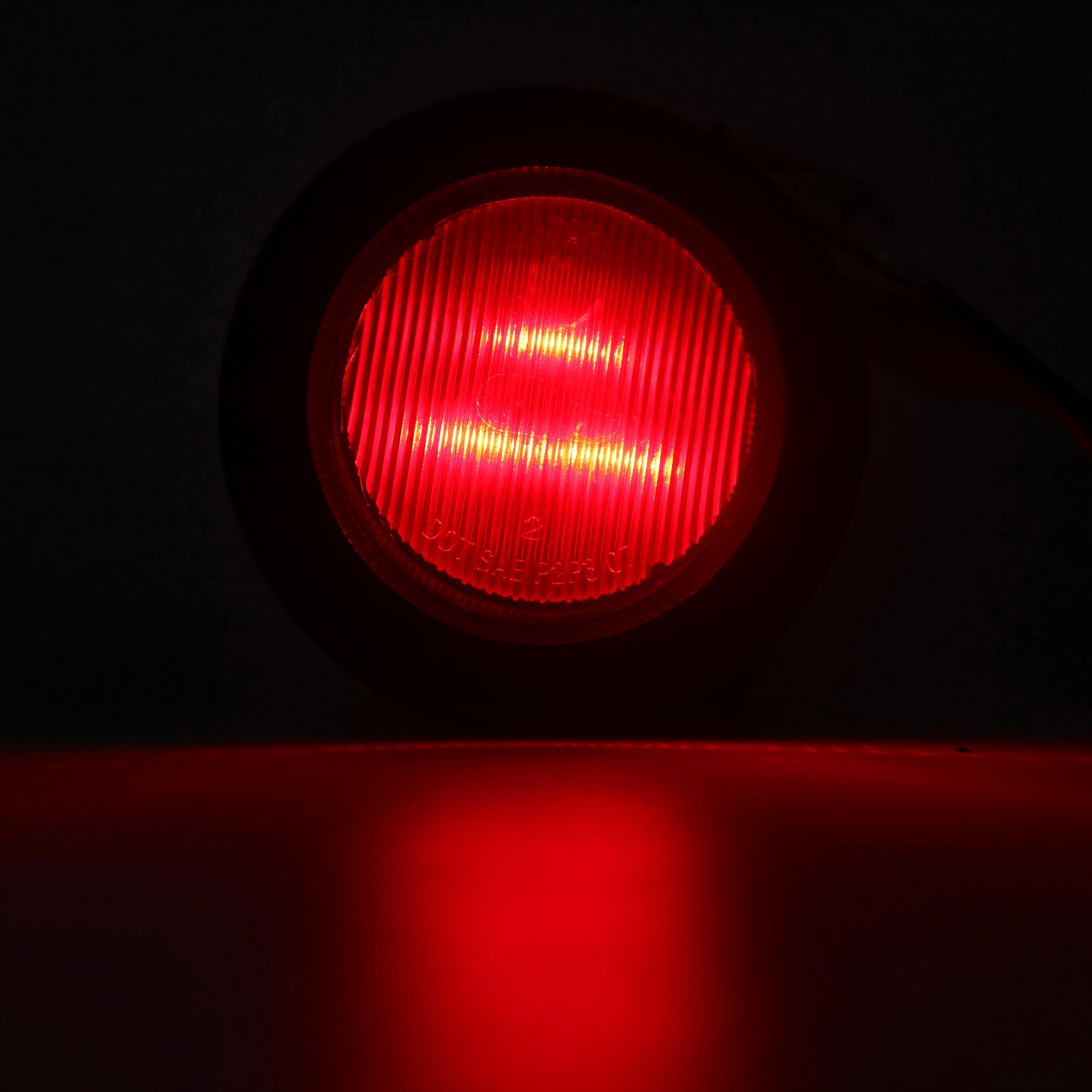 High Quality 12V 2 Inch Round 3 LED Clearance Marker Side Lights With E-Mark SAE Certificate for Trailer Campus Truck