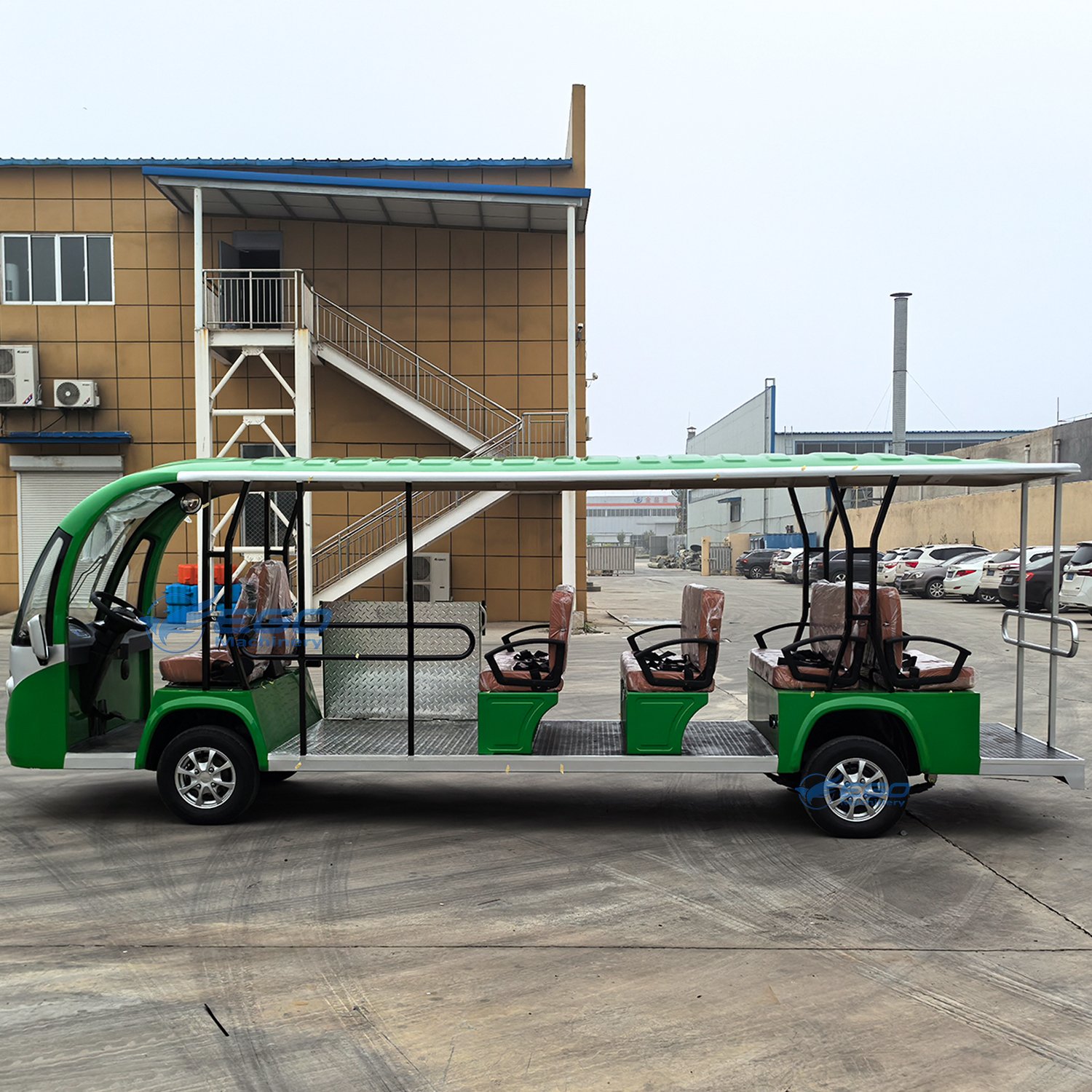 Wholesale Adults 4-wheel Electric Sightseeing Car 72V 8-18 Seater Touring Sightseeing Bus for Sale