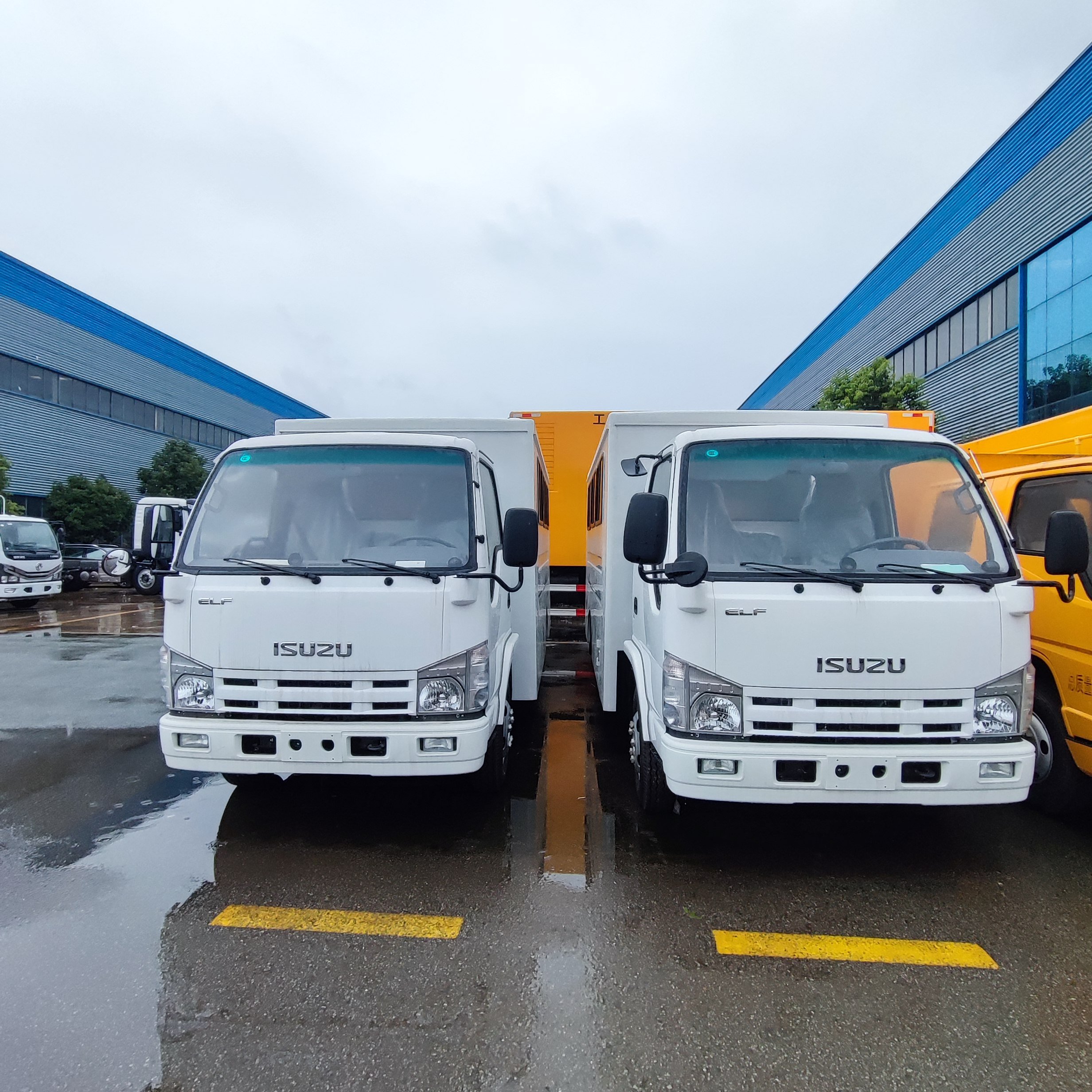 Factory Direct Sale City Bus 18-seat Microbus High Quality Isuz Coach Bus