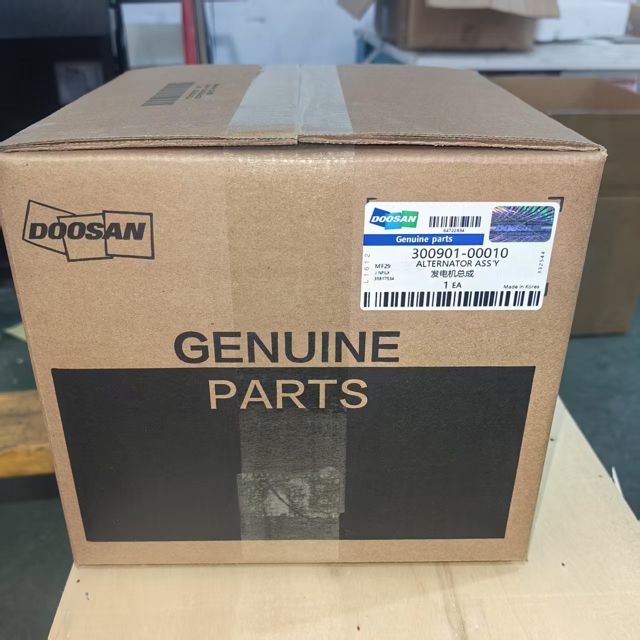 Daewoo Bus Parts Engine Parts 300901-00010 Alternator for Doosan Engine