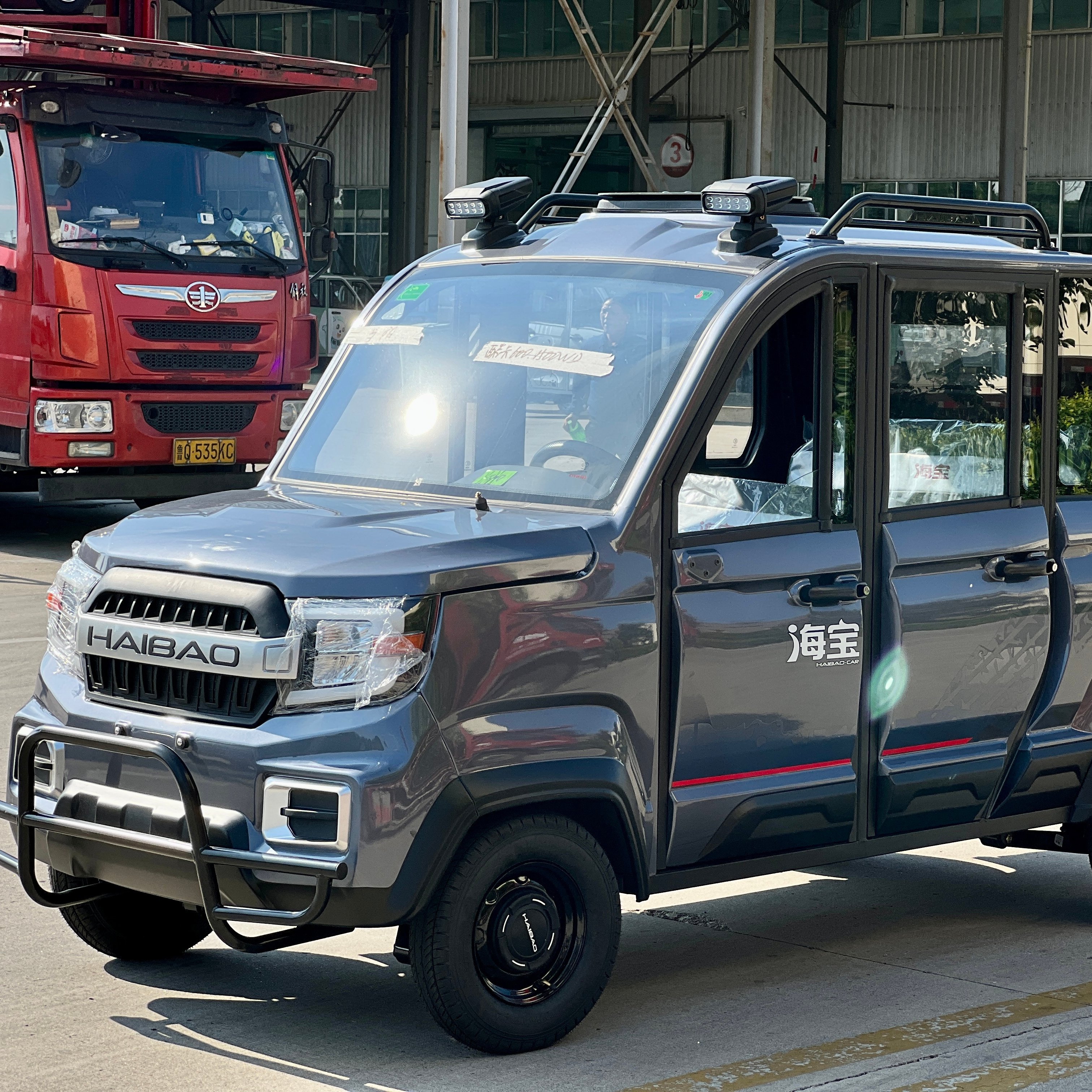 Factory Direct Sales Professional Design Fully Closed Popular Hot New Electric Pickup
