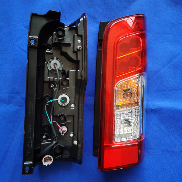 GELING LED Rear Bumper Tail Light Assembly Rear Brake Rear Lamp Reversing Lamp for Nissan Urvan NV350 E26 2018 2019 2020