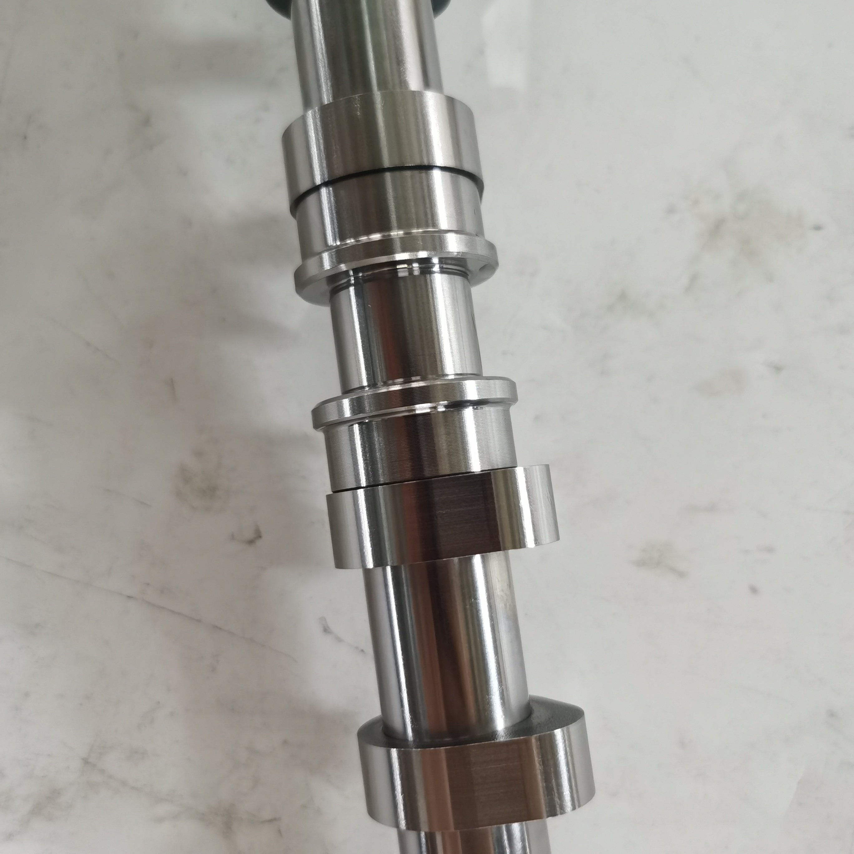 SAIC MAXUS Original T60 V80 V90 G10 2.0T Diesel Engine Exhaust Camshaft C00345777