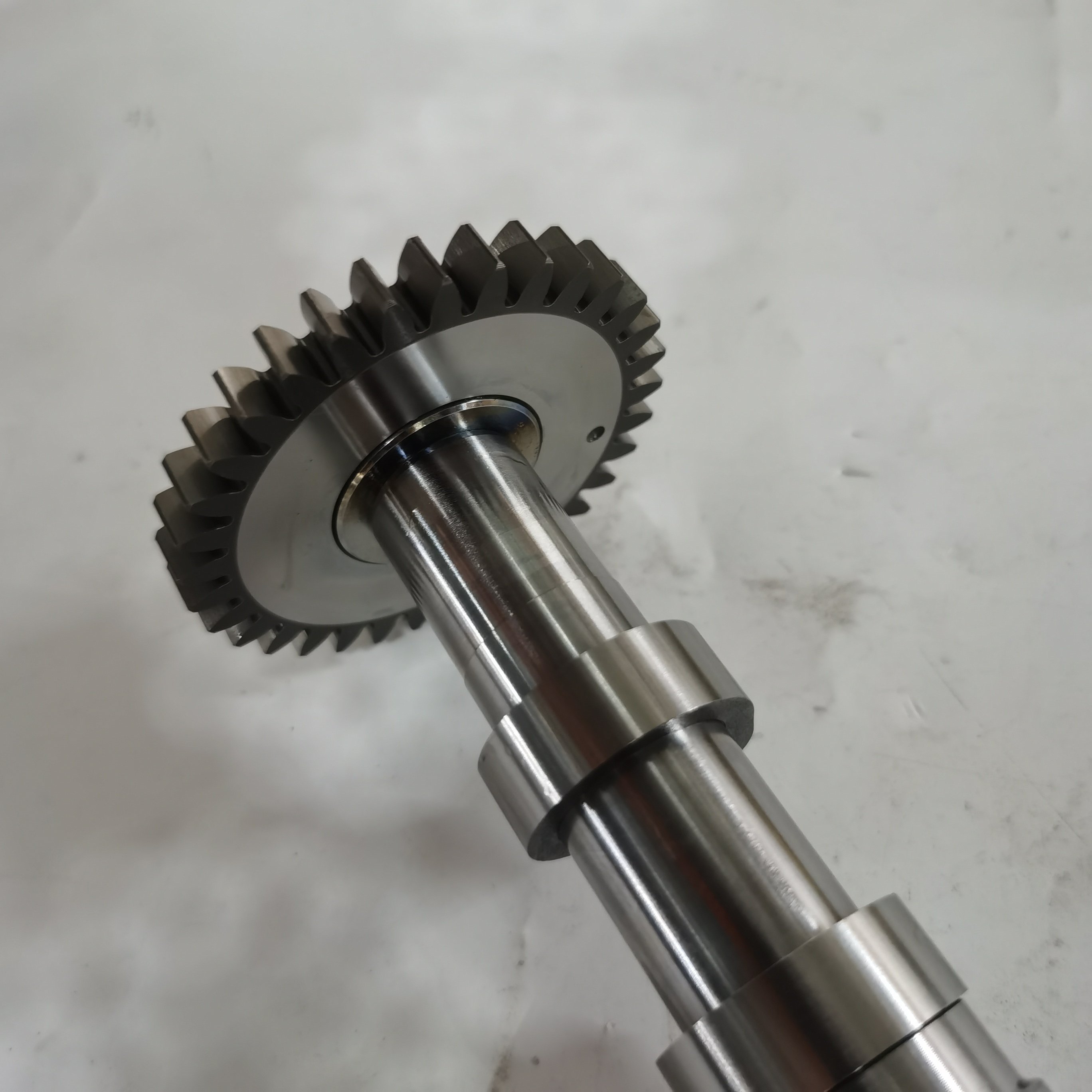 SAIC MAXUS Original T60 V80 V90 G10 2.0T Diesel Engine Exhaust Camshaft C00345777