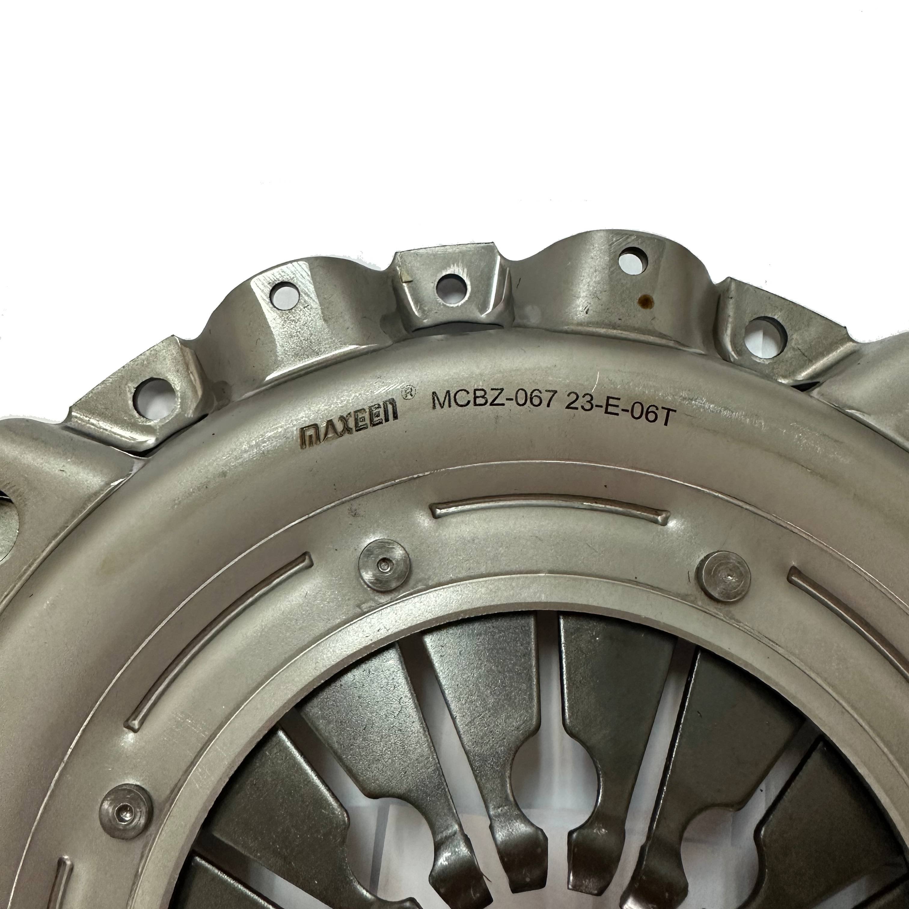 Maxeen Clutch Cover Assembly MCBZ-067 Size 240mm Suitable for MERCEDES-BENZ SPRINTER with Ref. No. 3000 951 109