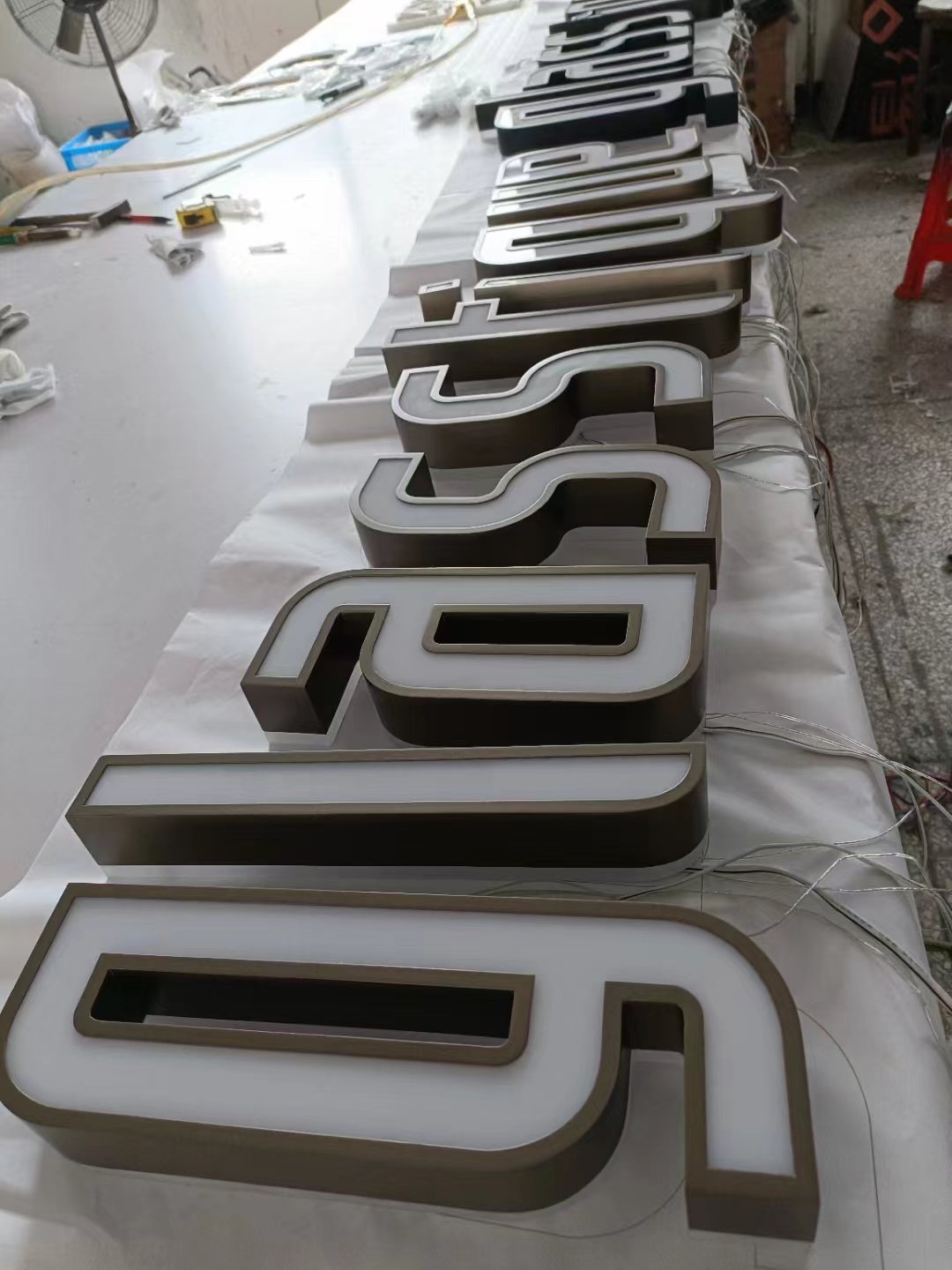 Outdoor Storefront Logo Signage Office Interior Gold Letters for Wall Company Luminous Logo Signboard