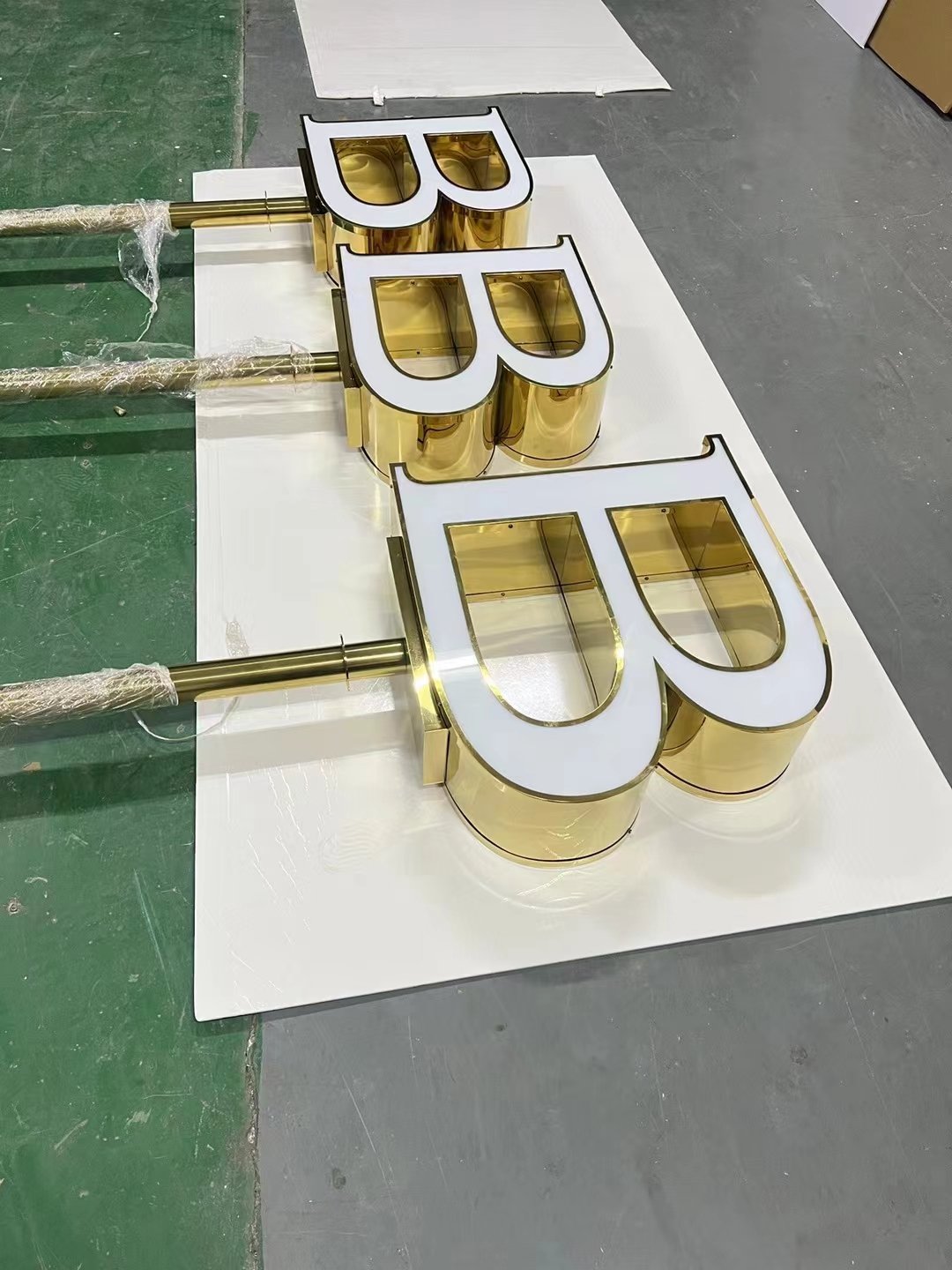 Outdoor Storefront Logo Signage Office Interior Gold Letters for Wall Company Luminous Logo Signboard