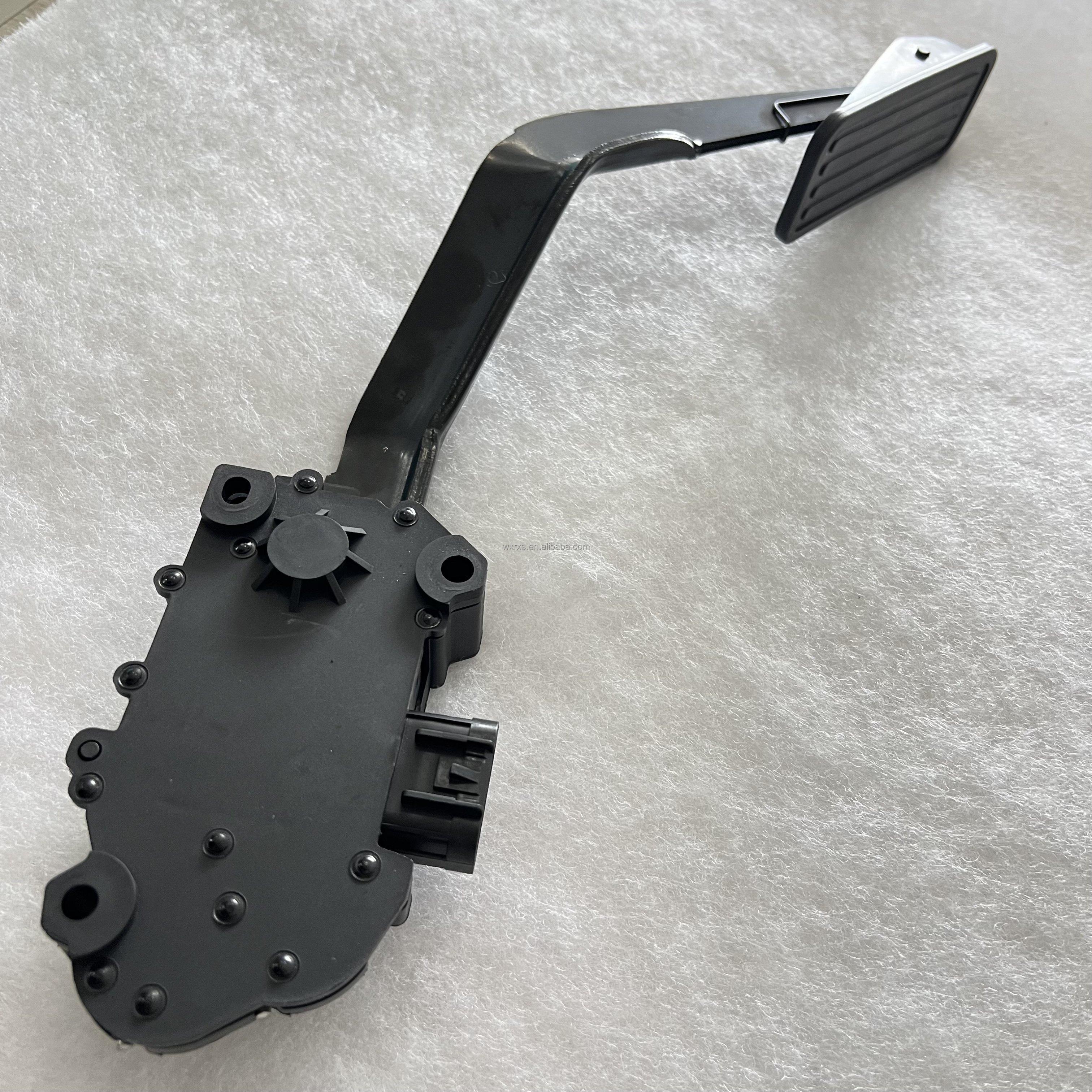 Car Parts Electric Accelerator Pedal Assembly 15150990 for Chevrolet SSR/Trailblazer/Trailblazer EXT
