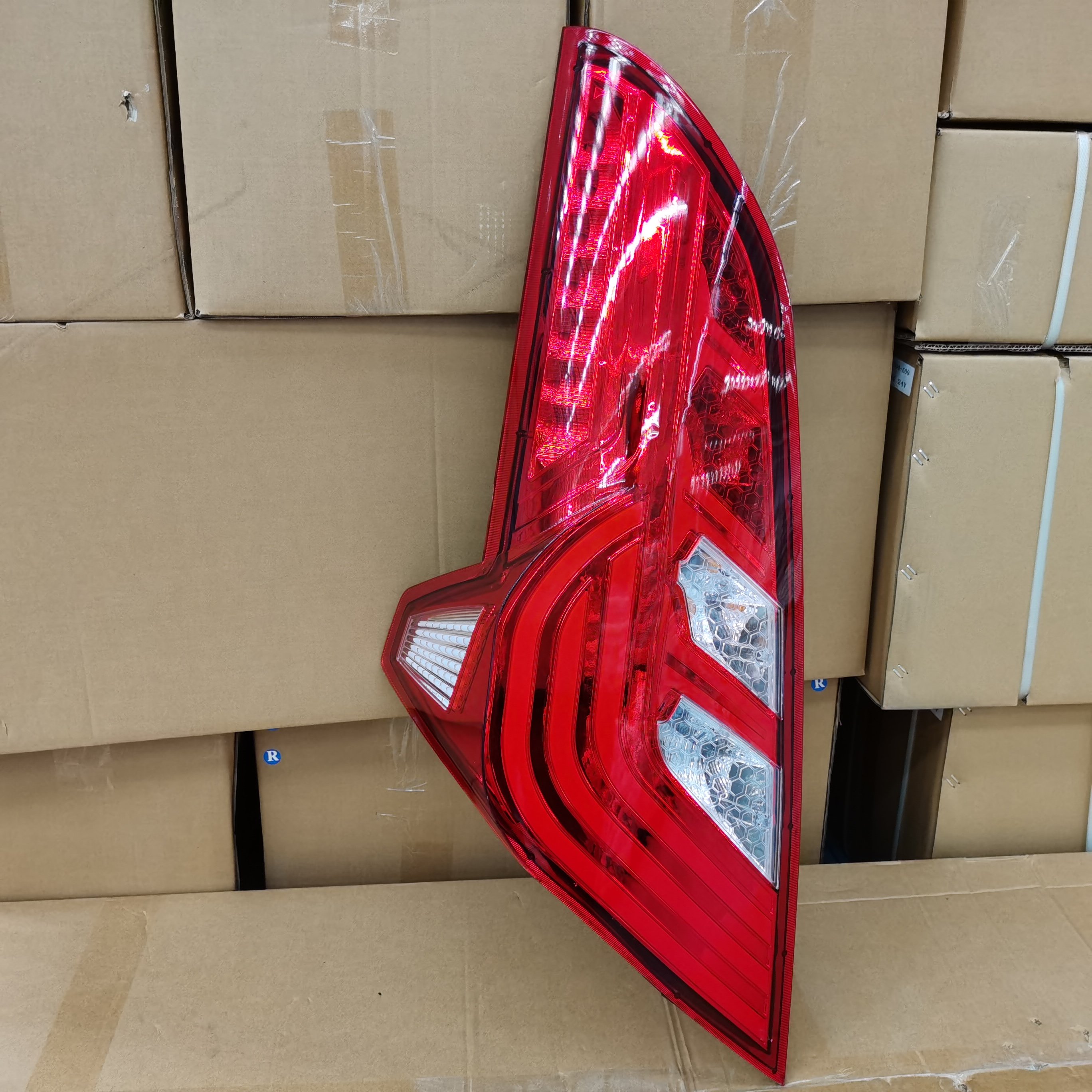 Bus Rear Auto Led Lamp Rear Light Taillamp for Scania Hyundai Daewoo Marcopolo Bus