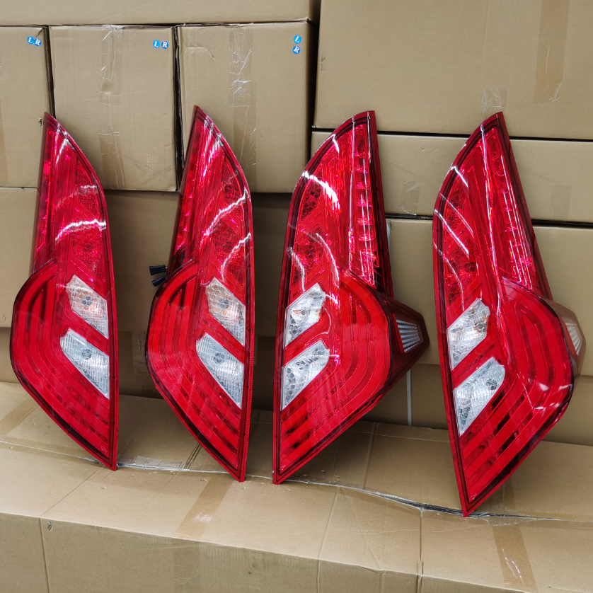 Bus Rear Auto Led Lamp Rear Light Taillamp for Scania Hyundai Daewoo Marcopolo Bus