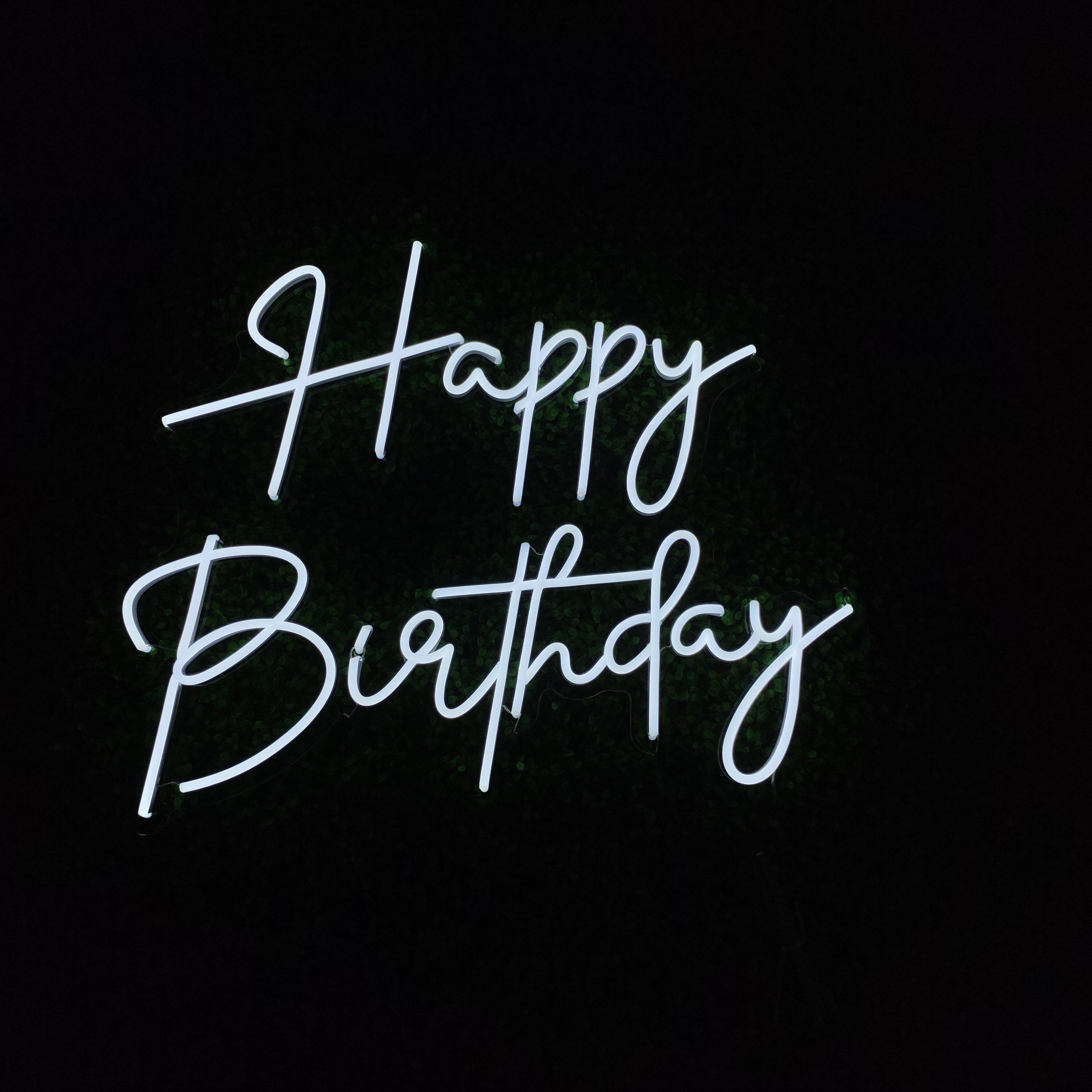 Koncept Drop Shipping 20 Inch Free Design Custom Led Neon Light Name Logo Neon Sign for Bedroom Birthday Party Home