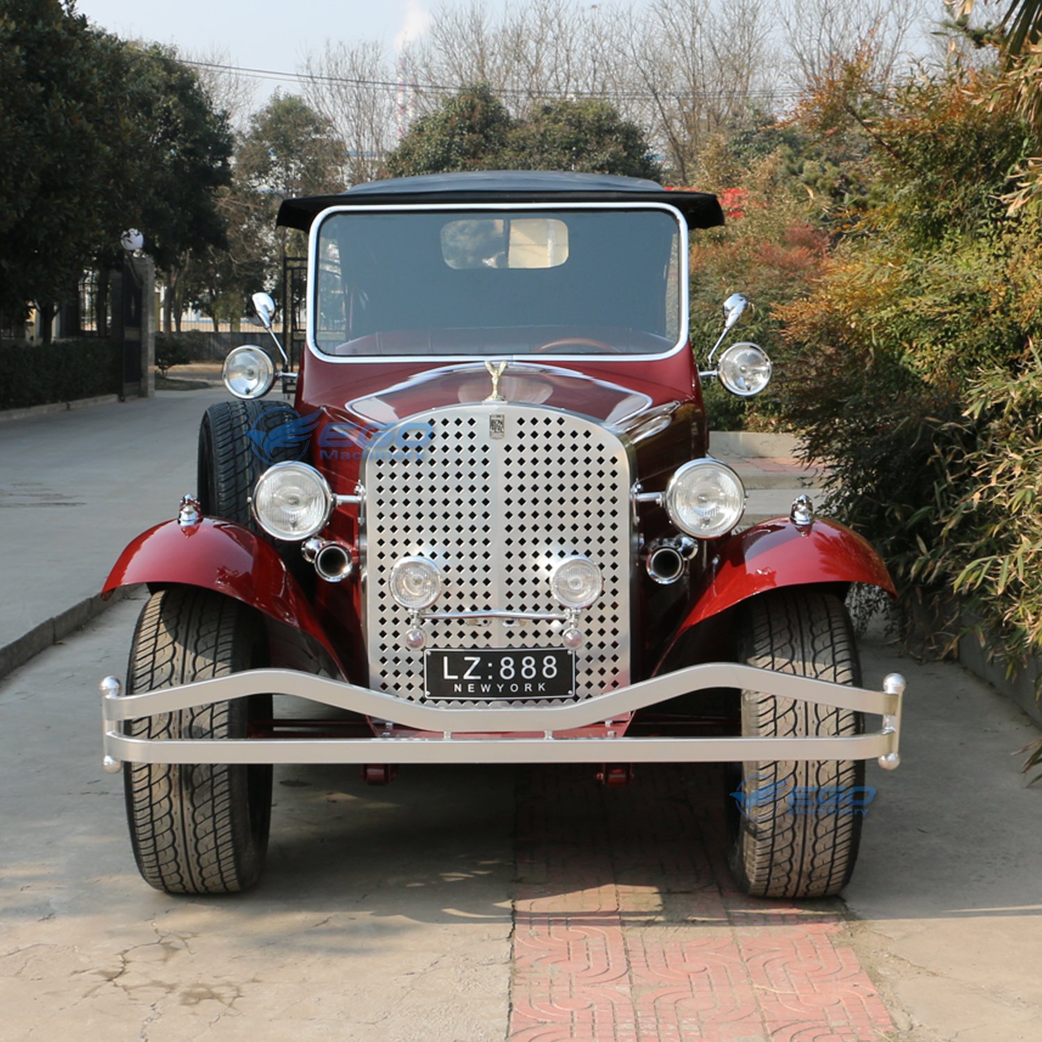 Classic Car Wholesale Cheap Price Classic Electric Vehicle 5 Seats Vintage Classic Car