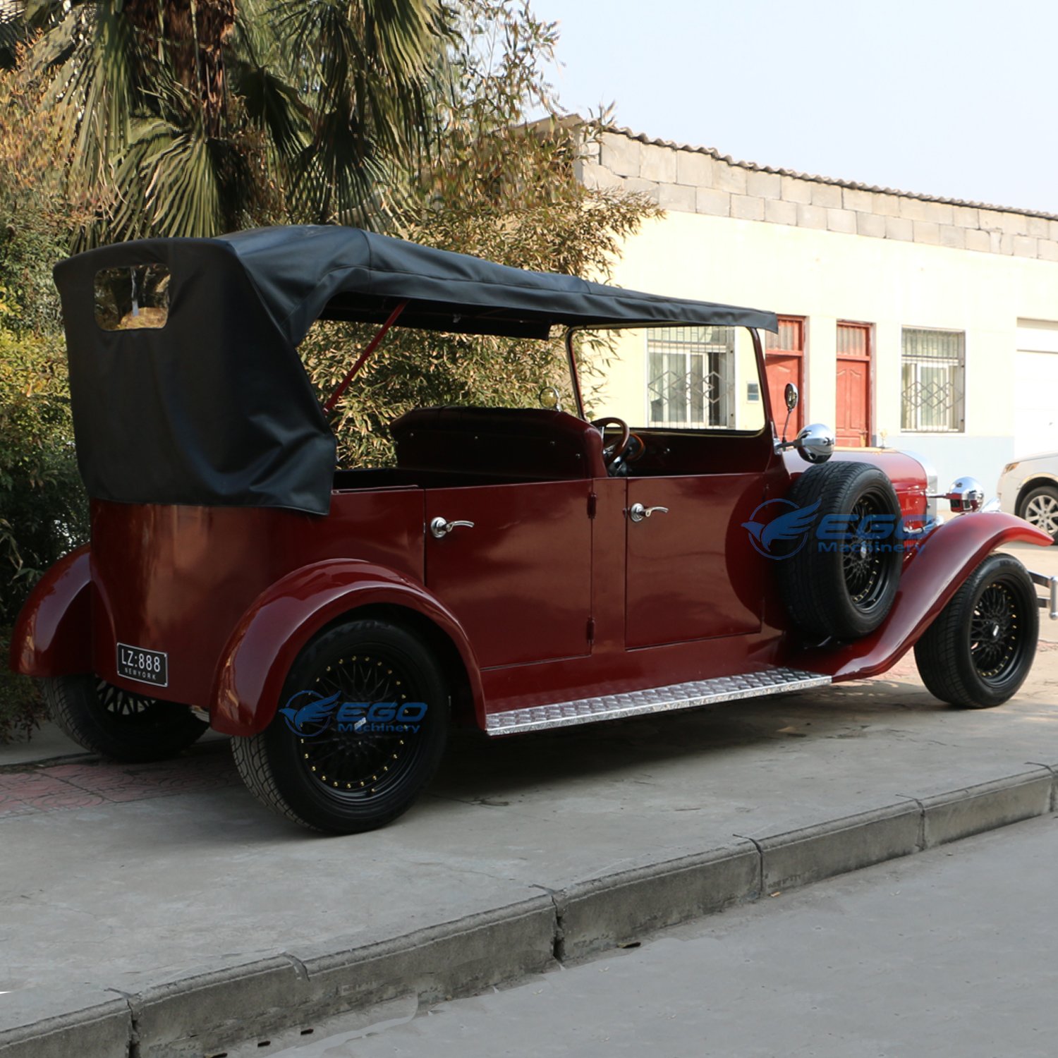 Classic Car Wholesale Cheap Price Classic Electric Vehicle 5 Seats Vintage Classic Car