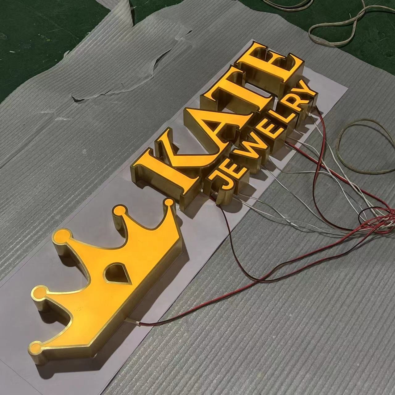 3D Logo Custom Restaurant Electronic Letter Outdoor Sign Board Acrylic Advertising Design Light Led Sign Board for Shop