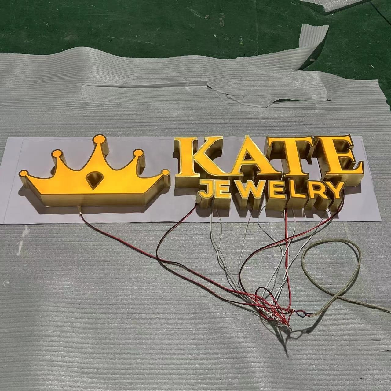 3D Logo Custom Restaurant Electronic Letter Outdoor Sign Board Acrylic Advertising Design Light Led Sign Board for Shop