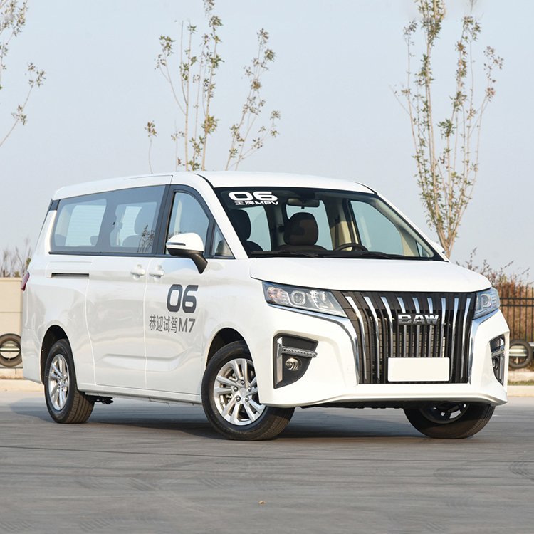 Baw Luxury 7-Seater Mini Bus New China Petrol/Gas MPV Leather Seats Multi-Function Sunroof Electric Light for Families Left