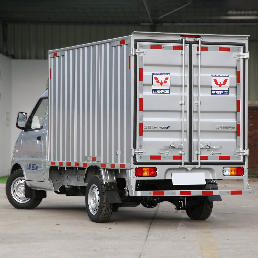 Mini Van Wuling Rongguang Cargo Box Electric Van New Energy Transport Car