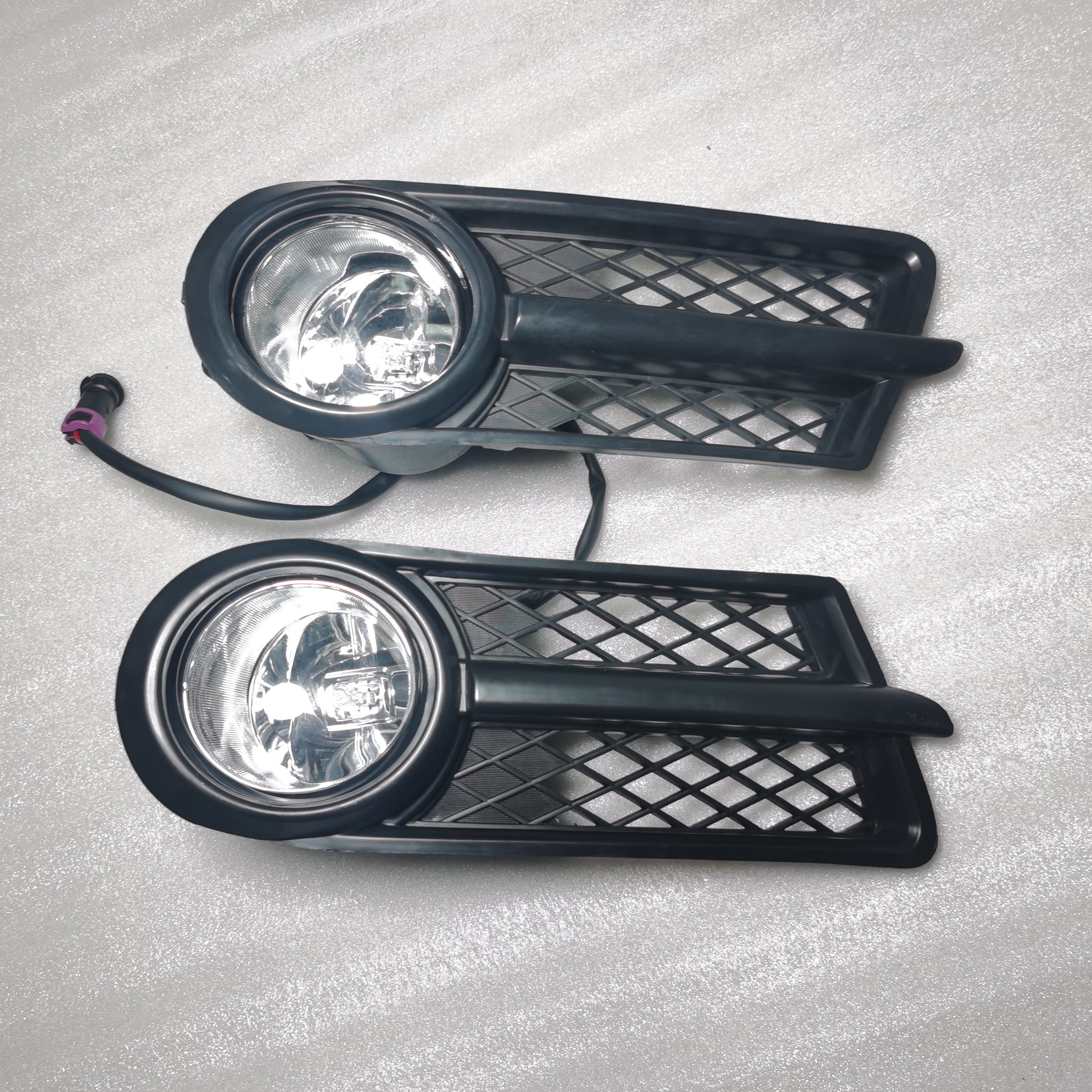 FOG Lamp Top Quality Bus Part OEM 81551-36420 81561-36310 for Toyota Coaster BB20 BB40 HZB50 HZB70 PC Size TAIL Light