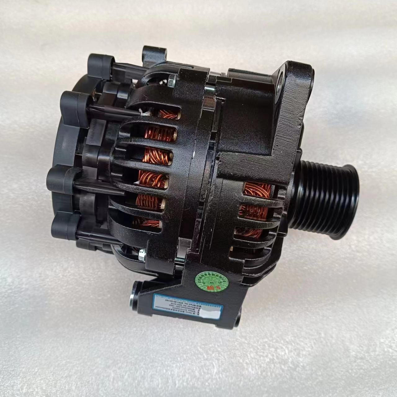 High Quality AVI147D3007X Alternator Generator for Cars and Trucks Bus Accessories for Generating Electricity