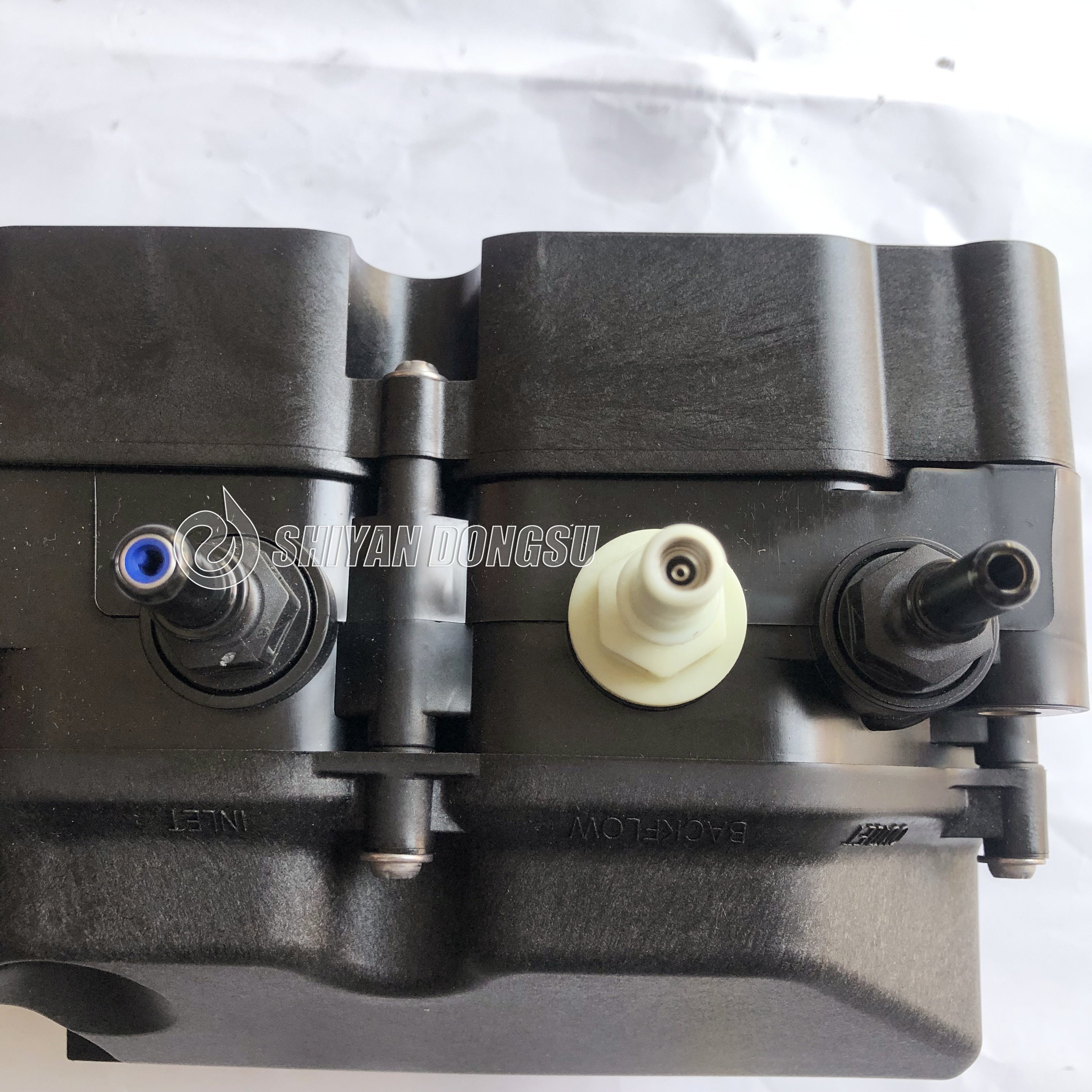 Euro 6 24V SCR Adblue Urea Pump ISF ISB Urea Dosing Pump 0444042004 0444042037 4387658 2871880
