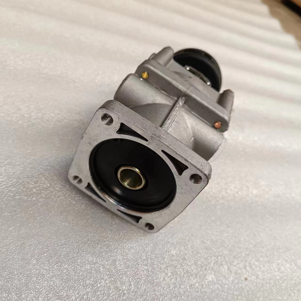 Sell High Quality Bus Accessories Foot Brake Valve Repair Kit Brake Valve Assembly for Yutong Bus