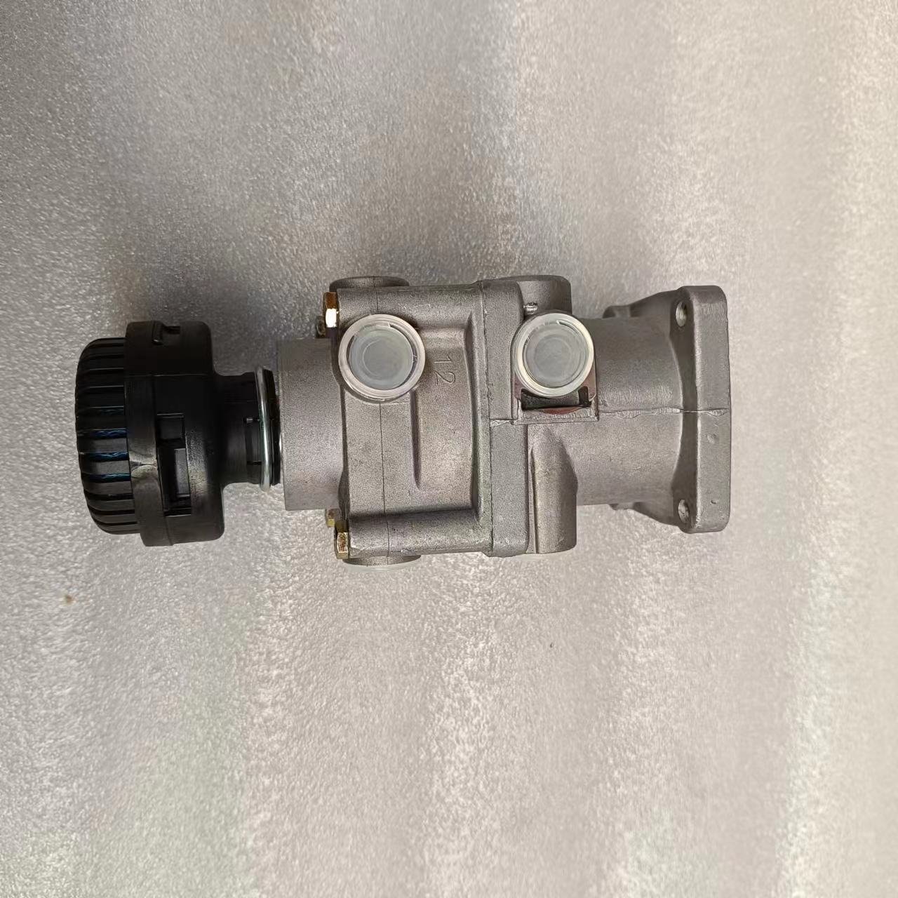 Sell High Quality Bus Accessories Foot Brake Valve Repair Kit Brake Valve Assembly for Yutong Bus