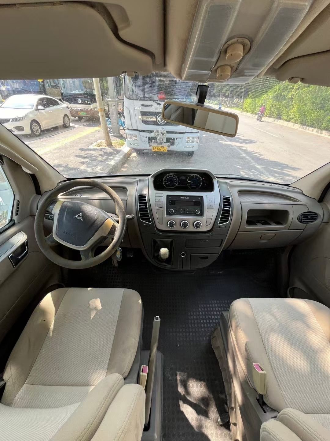 Made in China Long Distance 15 Seater Datong Diesel Buses and Coaches/Used Bus for Sale