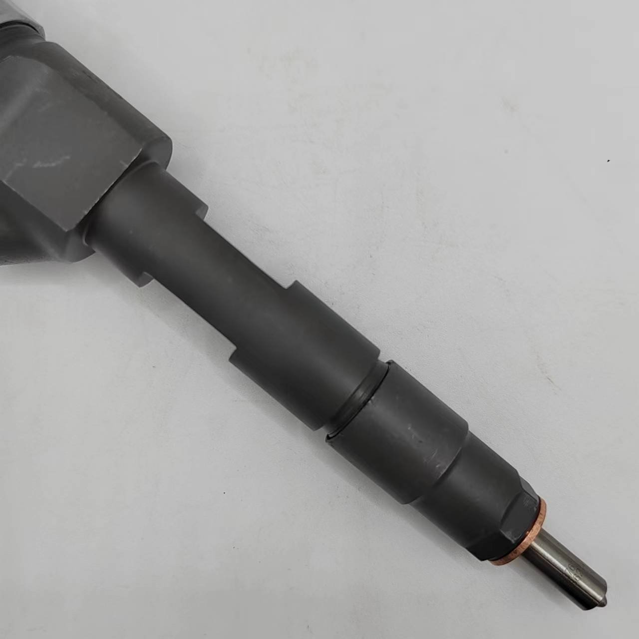 0445110146 0445110056 0986435087 8200238528 93183595 Diesel Common Rail Fuel Injector