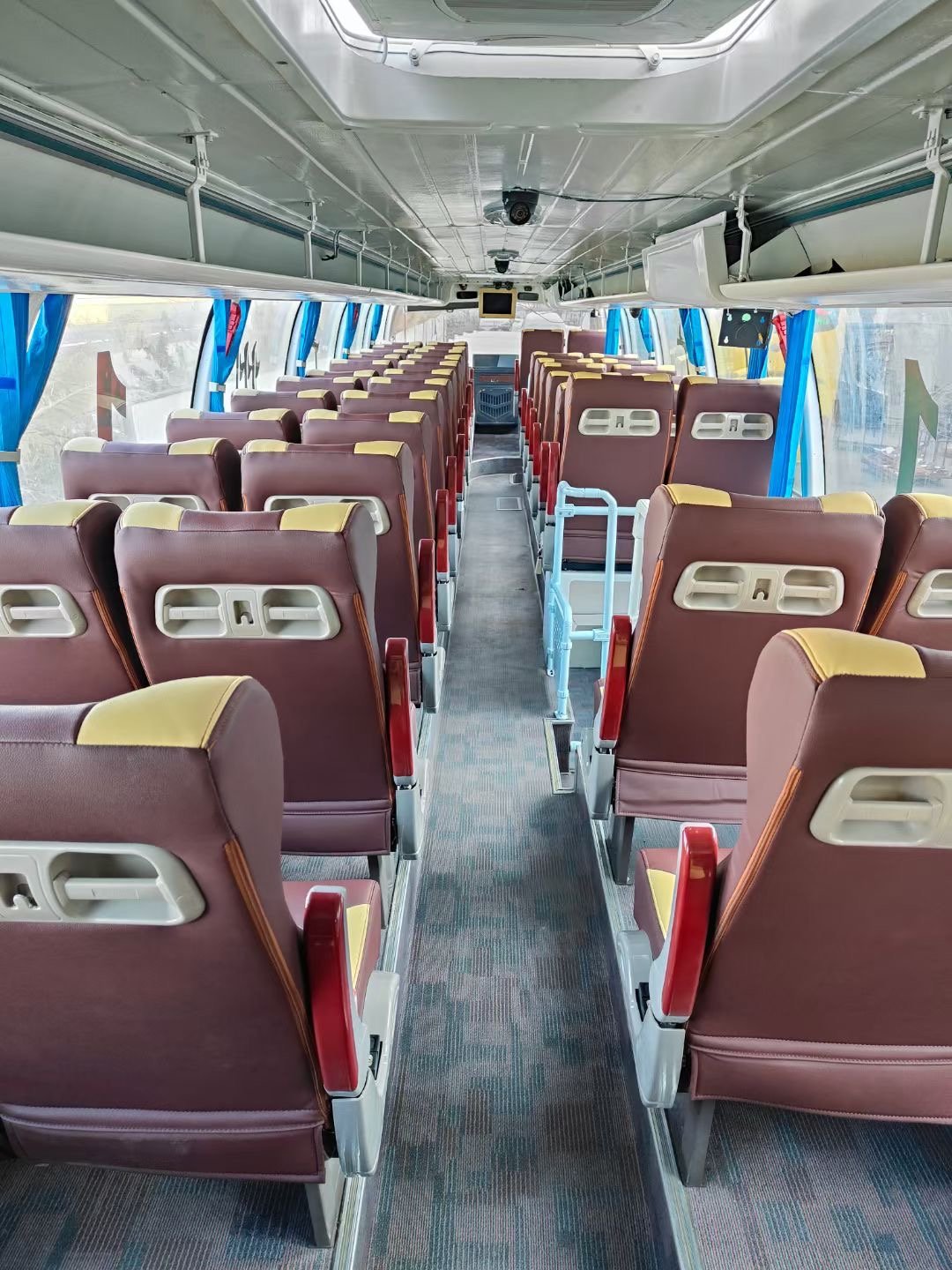Wholesale Popular Manufacturer Luxury Auto Seat Electric Car Conversion Parts and Accessories Interior VIP Bus Seat for Van Bus